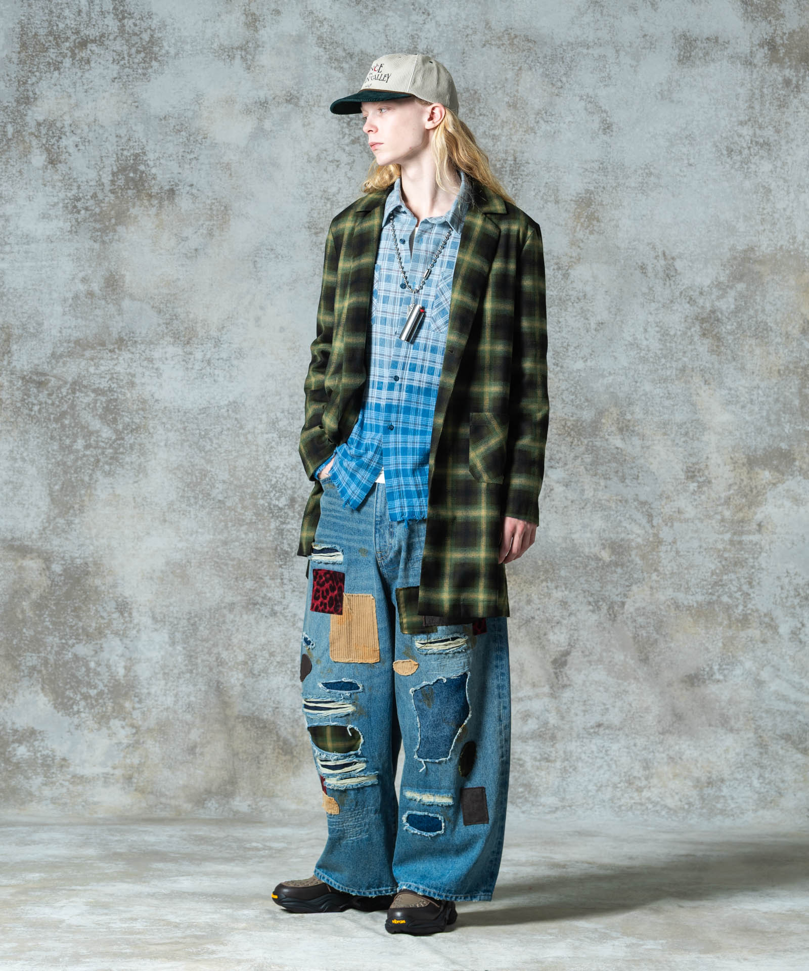 H:185 / C:78 / W:64 / H:88 着用サイズ:M