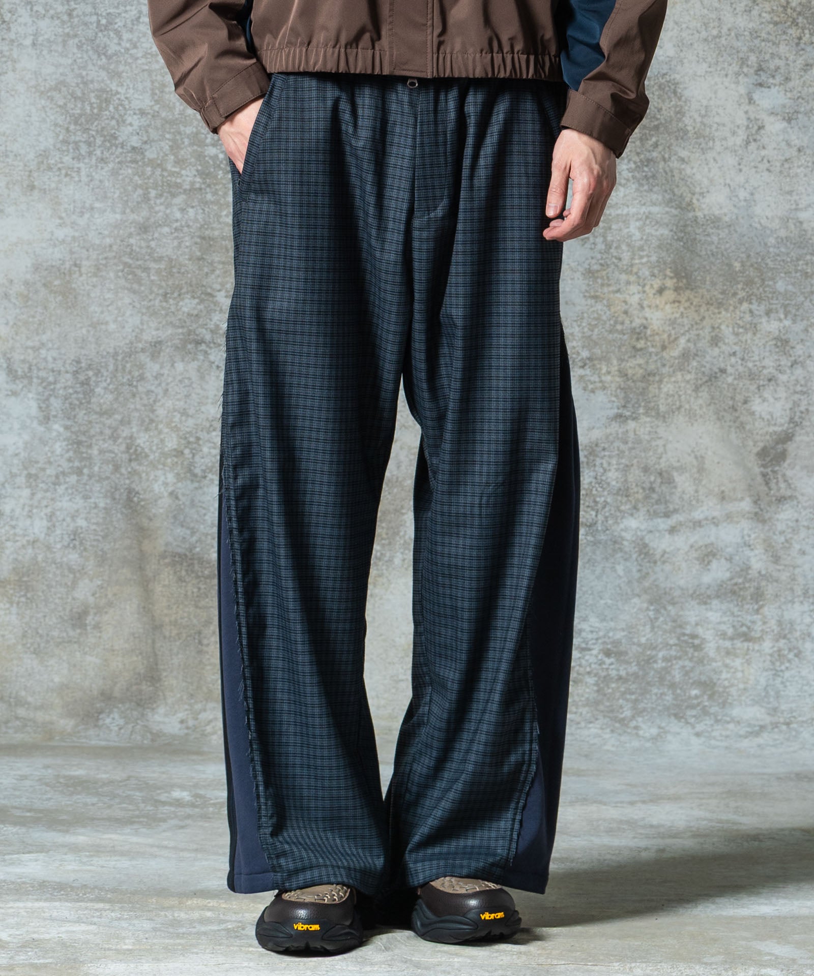 H:186 / C:89 / W:71 / H:92 着用サイズ:L