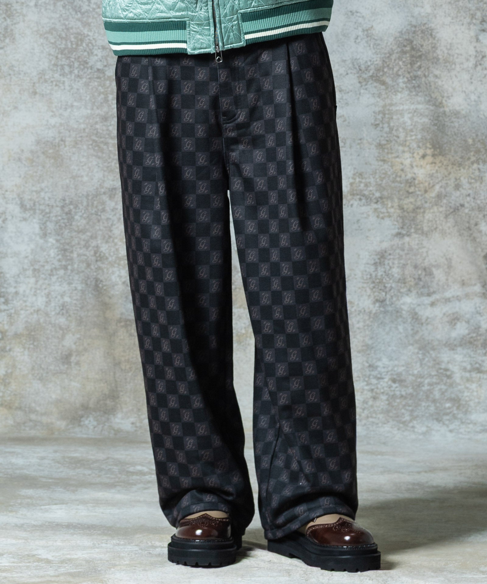 H:186 / C:89 / W:71 / H:92 着用サイズ:L