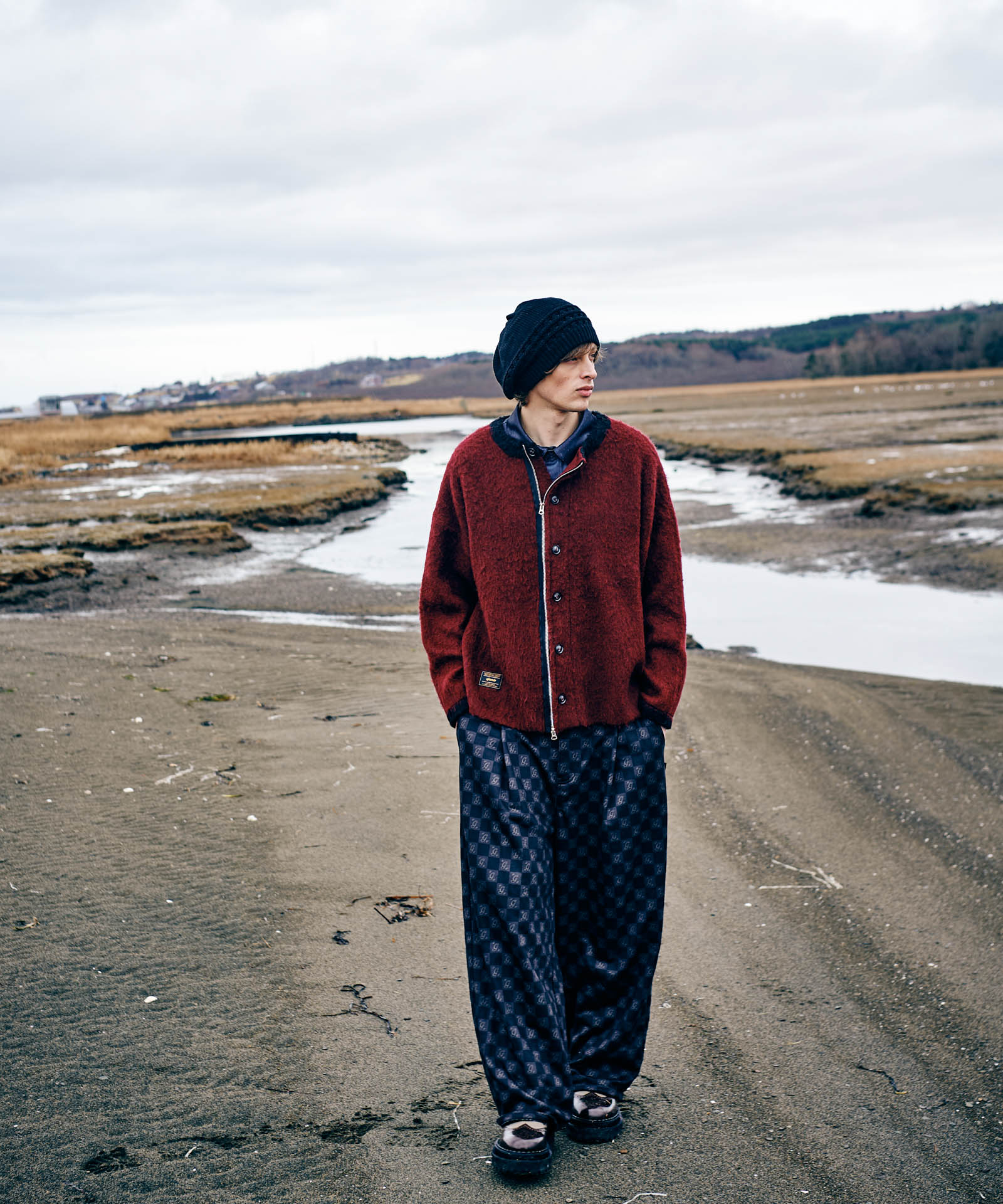 H:186 / C:89 / W:71 / H:92 着用サイズ:L