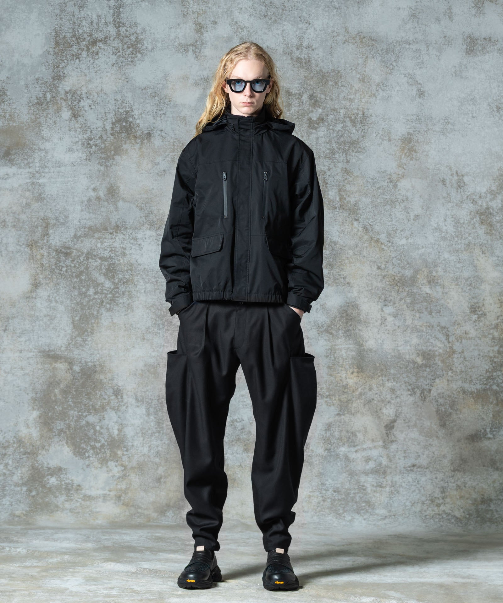 H:185 / C:78 / W:64 / H:88 着用サイズ:L