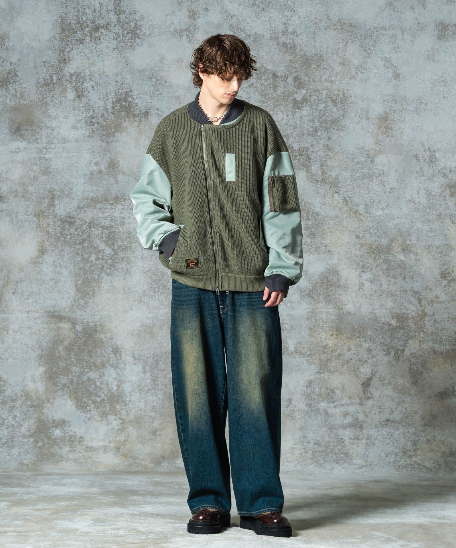 H:186 / C:89 / W:71 / H:92 着用サイズ:M