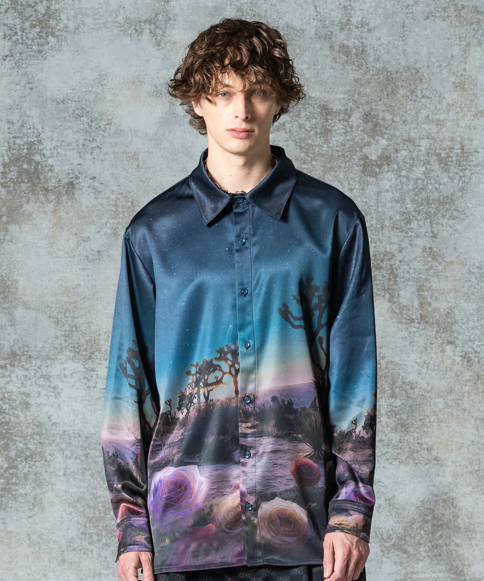 H:186 / C:89 / W:71 / H:92 着用サイズ:L