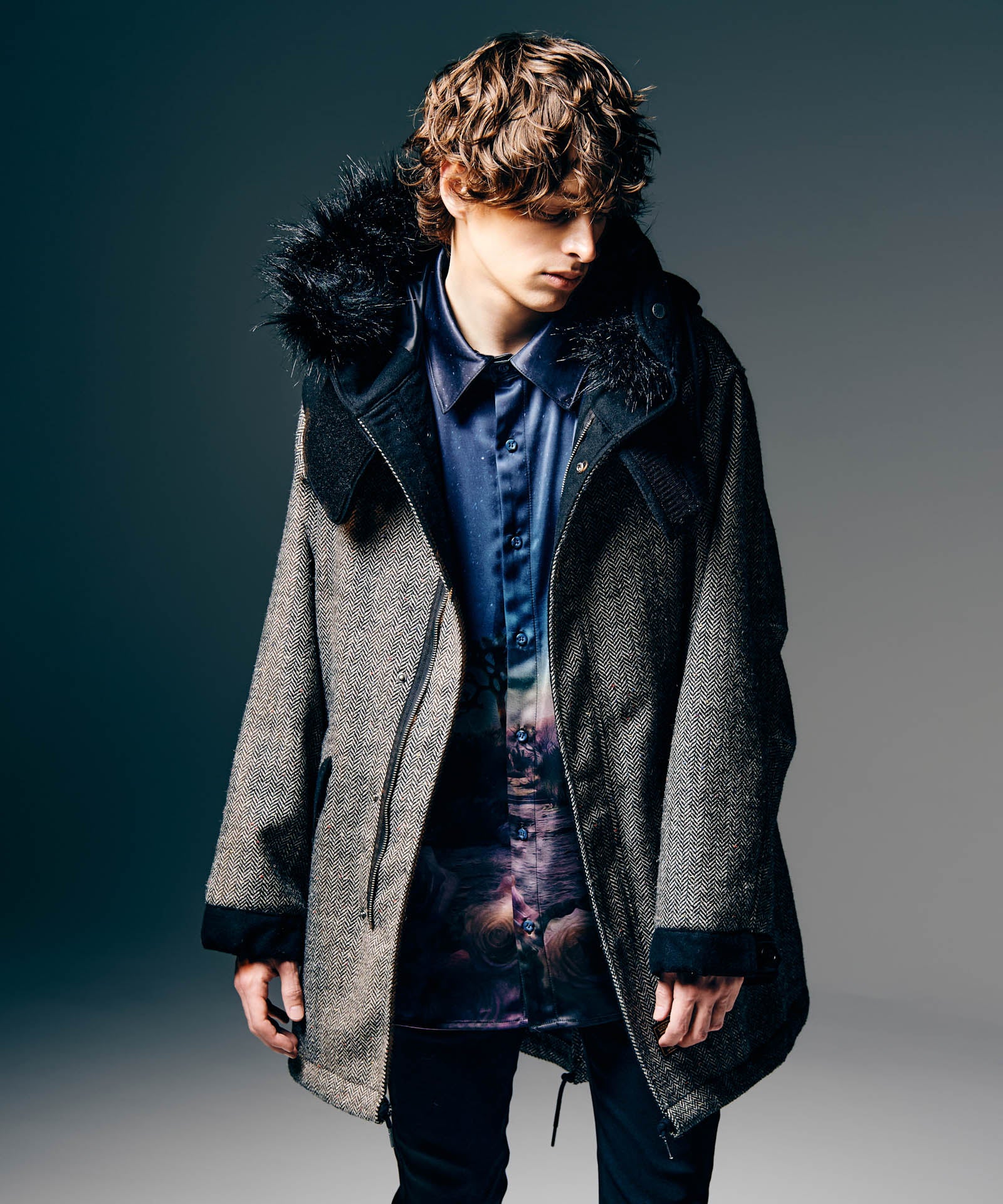 H:186 / C:89 / W:71 / H:92 着用サイズ:L