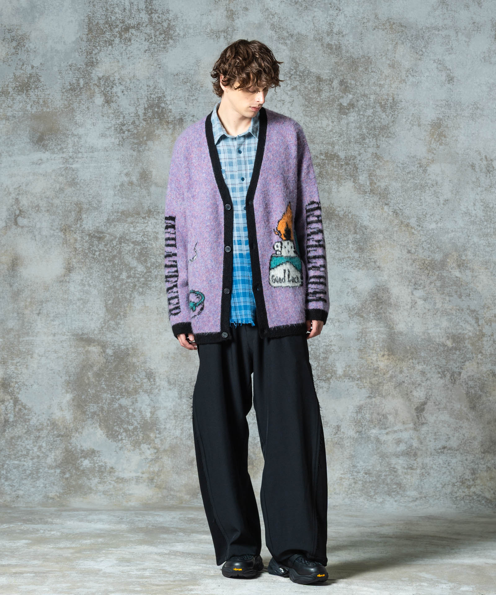 H:186 / C:89 / W:71 / H:92 着用サイズ:M