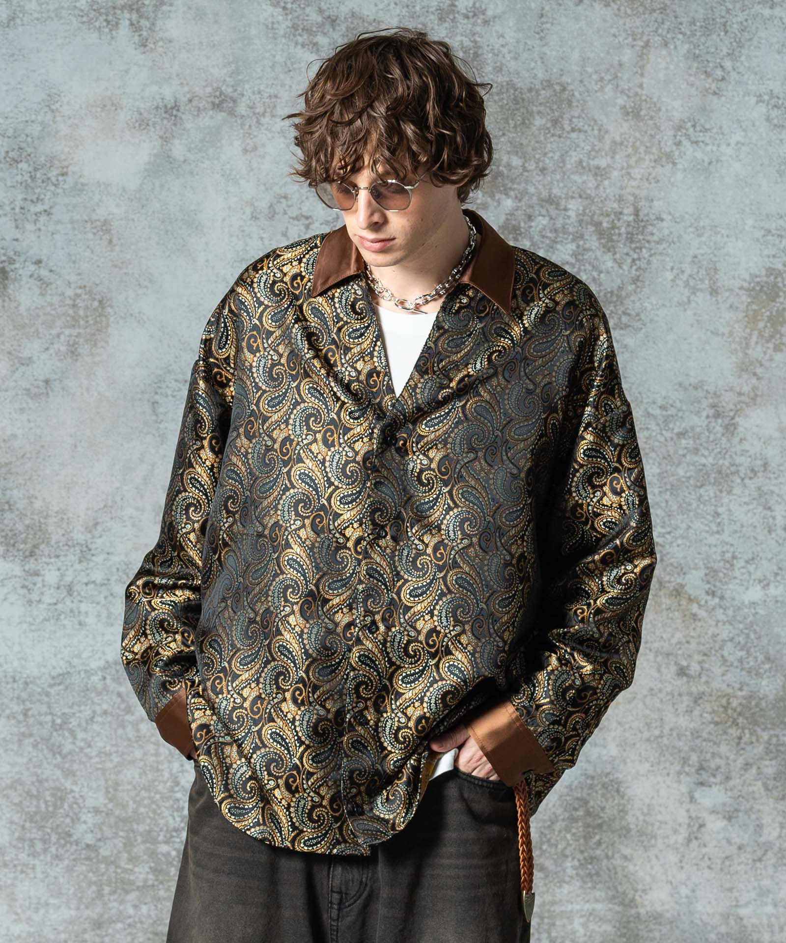 H:186 / C:89 / W:71 / H:92 着用サイズ:L