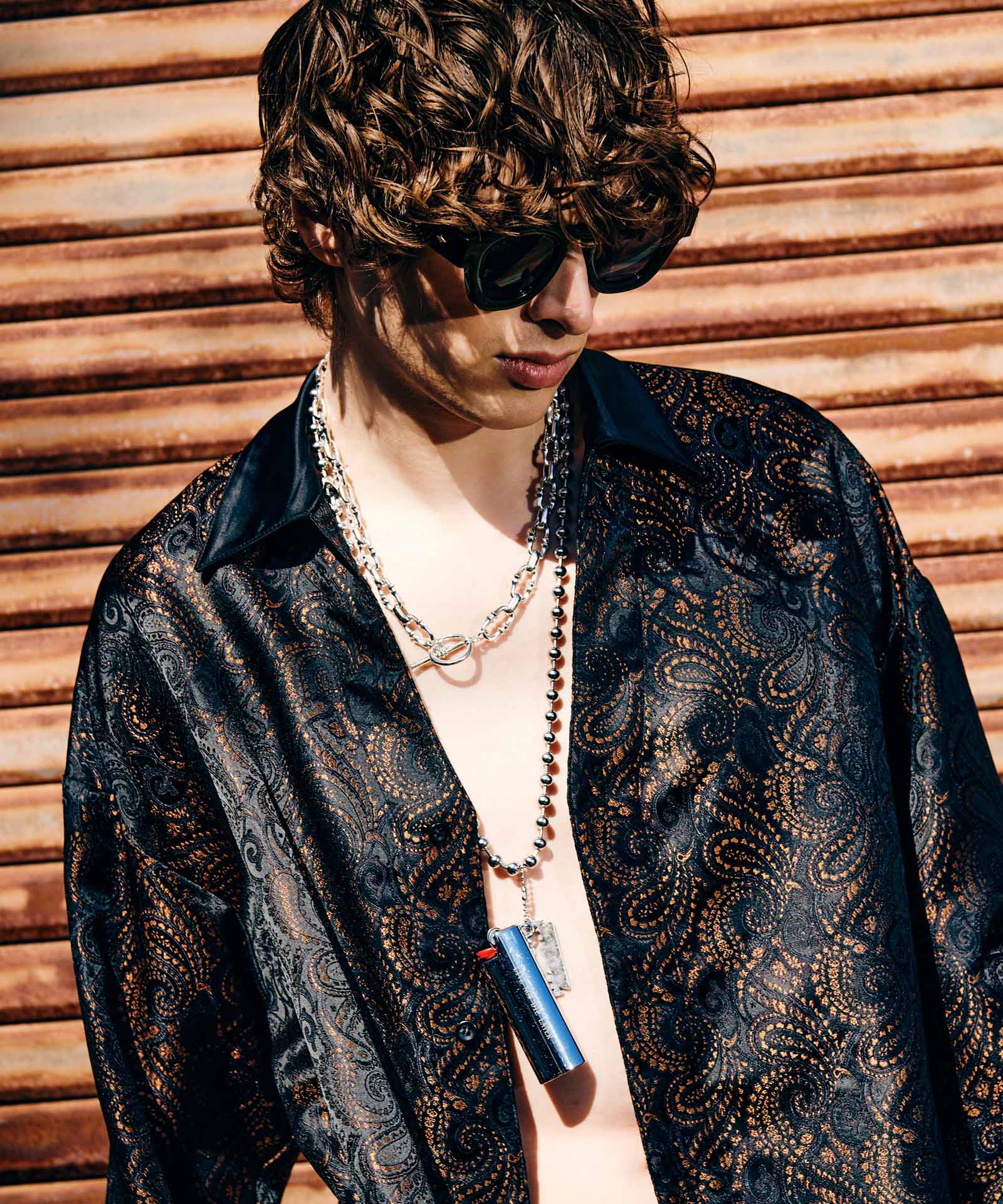 H:186 / C:89 / W:71 / H:92 着用サイズ:M