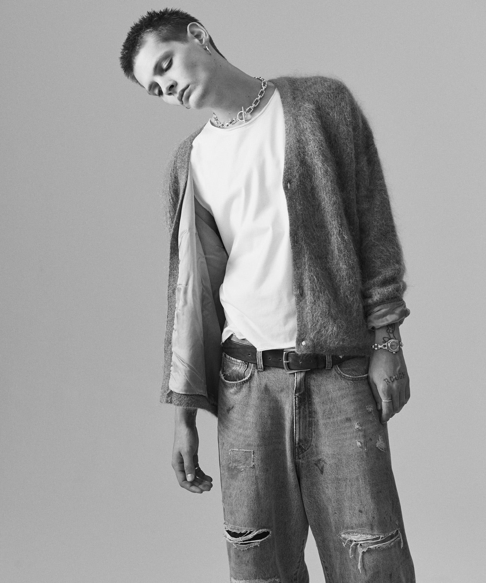 H:187 / C:92 / W:74 / H:91 着用サイズ:L