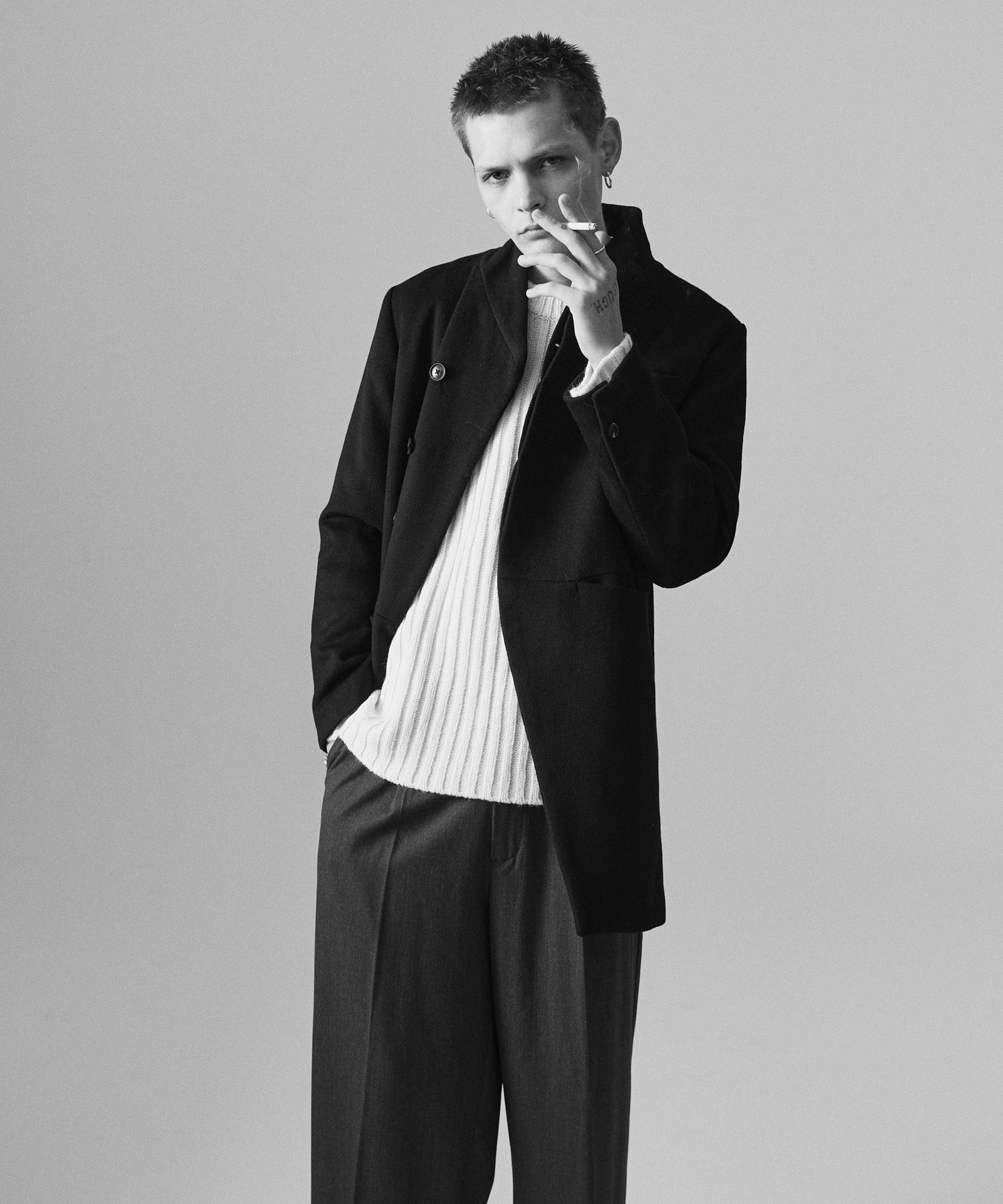 H:187 / C:92 / W:74 / H:91 着用サイズ:L