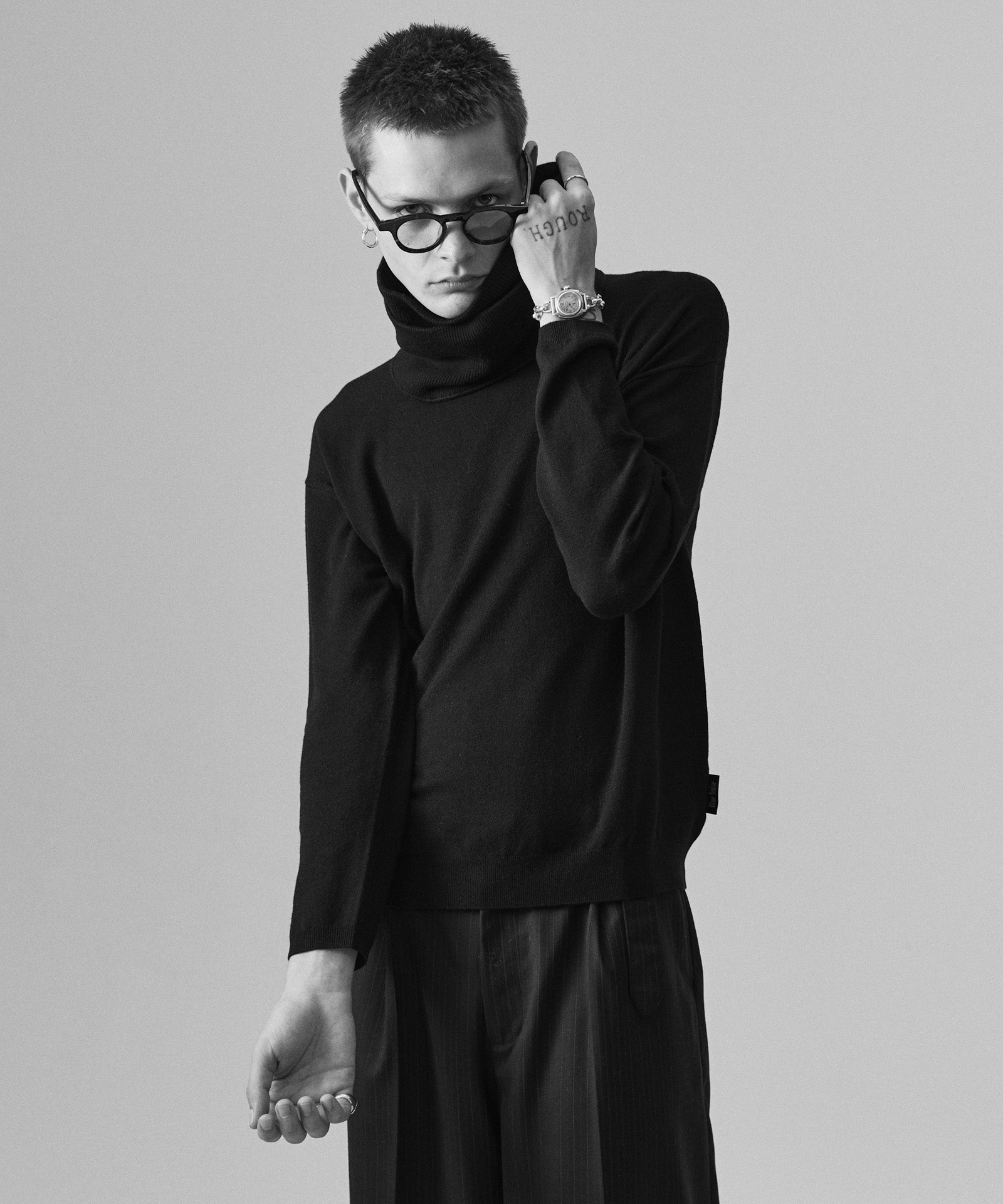 H:187 / C:92 / W:74 / H:91 着用サイズ:M