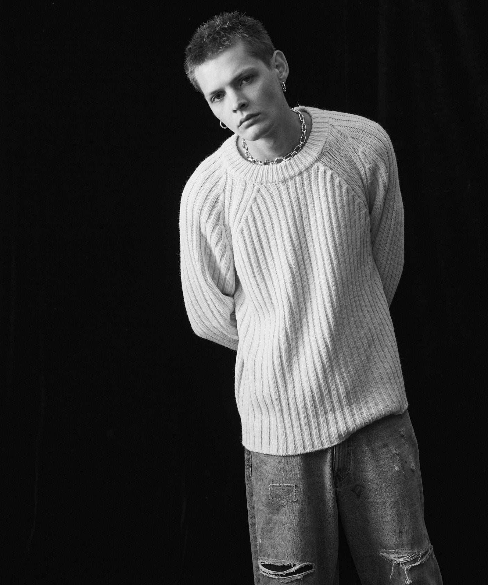 H:187 / C:92 / W:74 / H:91 着用サイズ:L