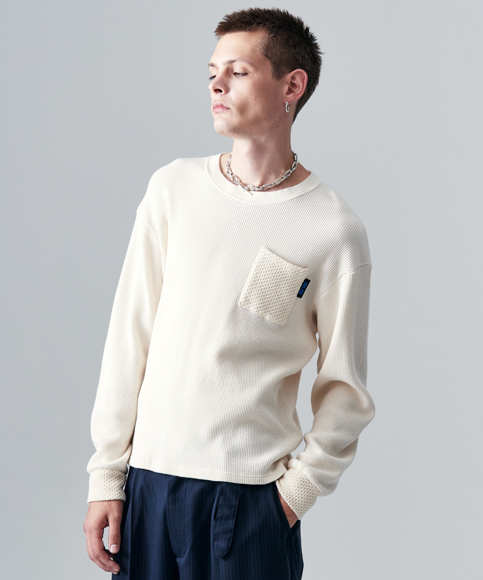 H:187 / C:92 / W:74 / H:91 着用サイズ:M