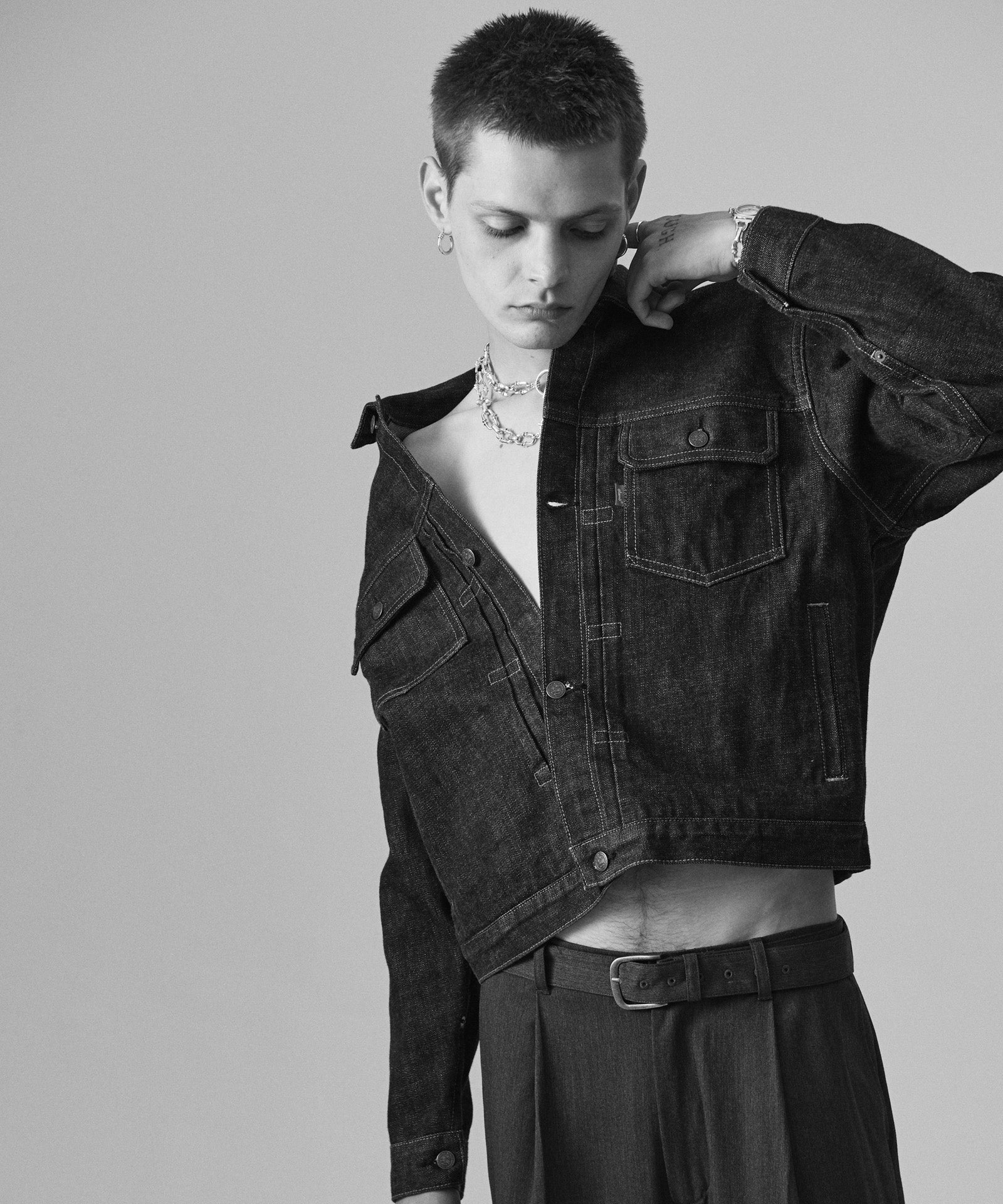 H:187 / C:92 / W:74 / H:91 着用サイズ:M