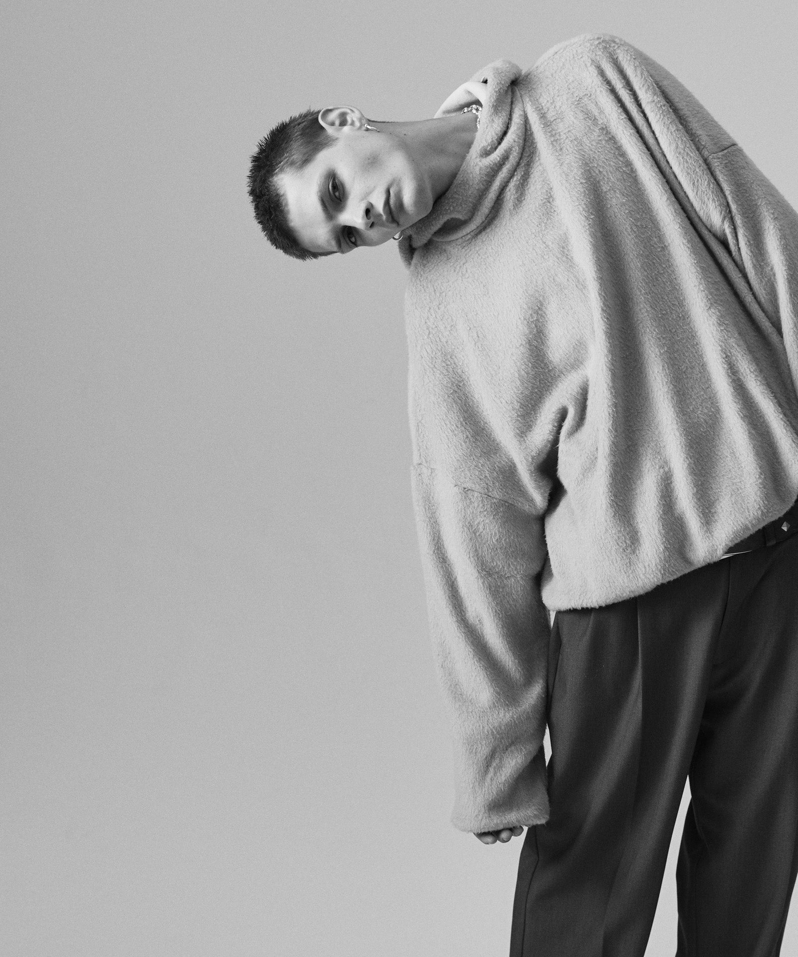 H:187 / C:92 / W:74 / H:91 着用サイズ:L