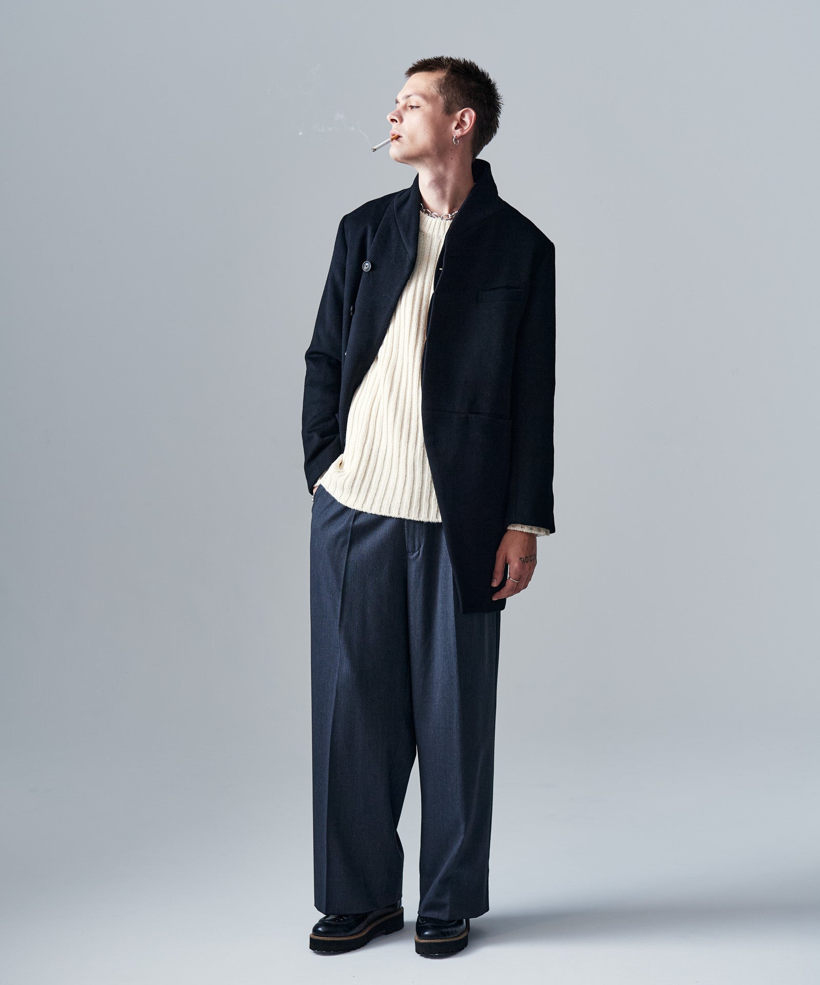 H:187 / C:92 / W:74 / H:91 着用サイズ:L