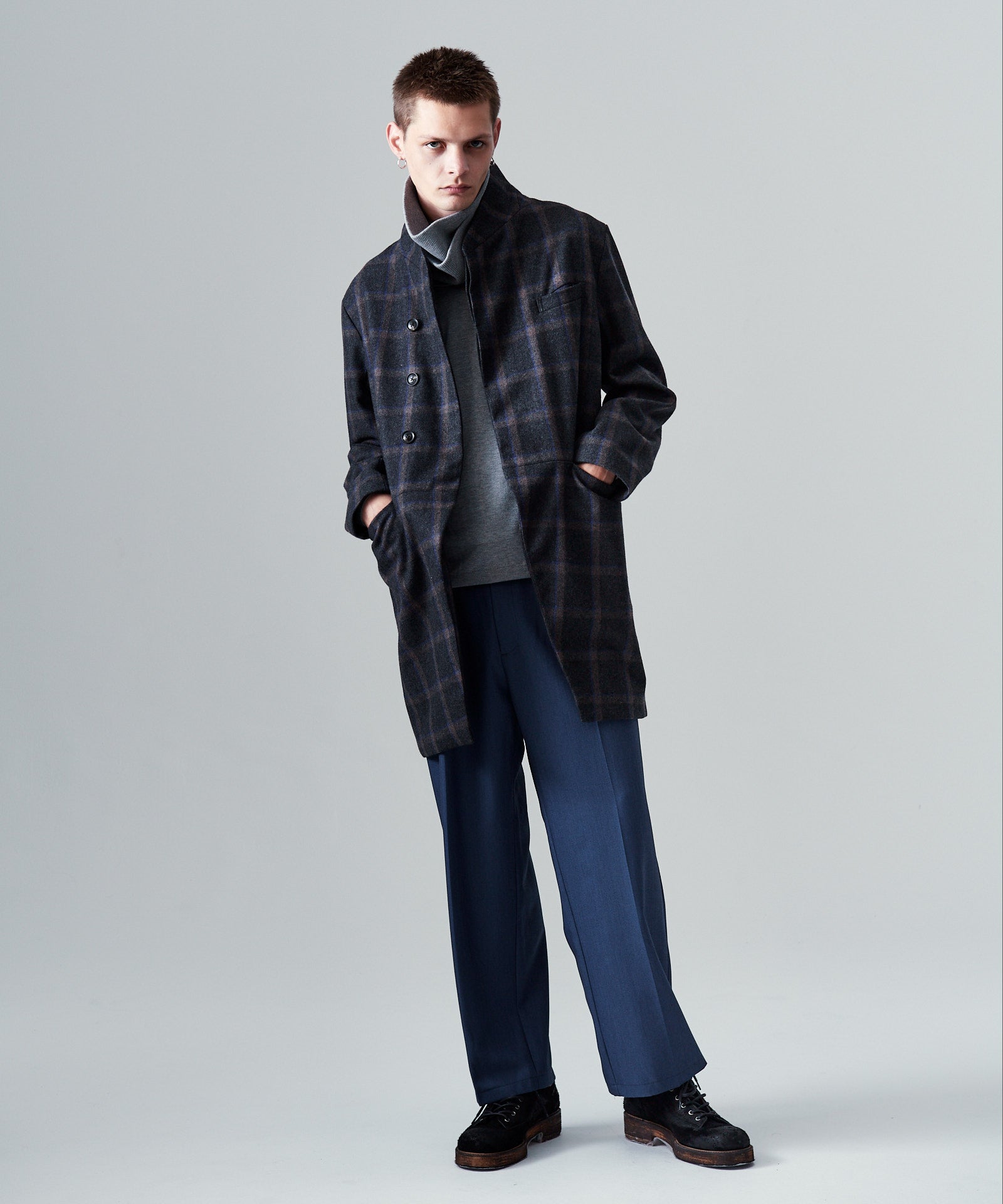 H:187 / C:92 / W:74 / H:91 着用サイズ:L