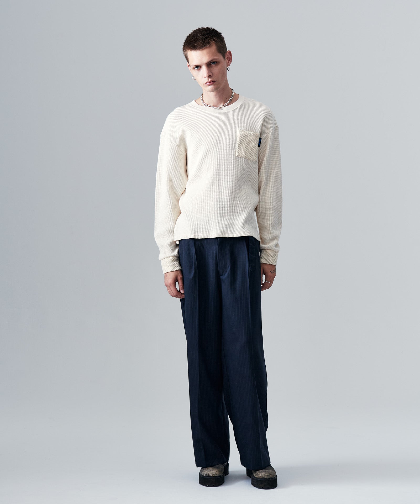 H:187 / C:92 / W:74 / H:91 着用サイズ:M