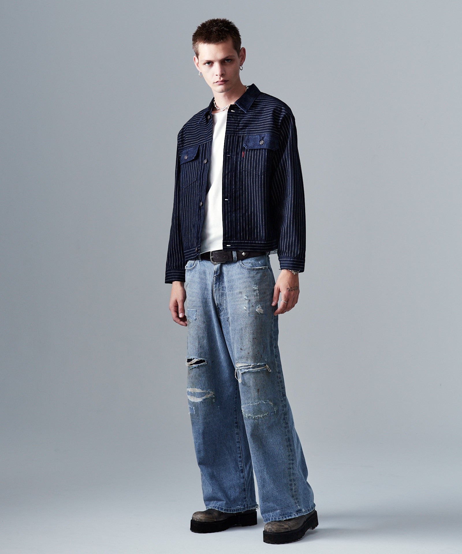 H:187 / C:92 / W:74 / H:91 着用サイズ:L