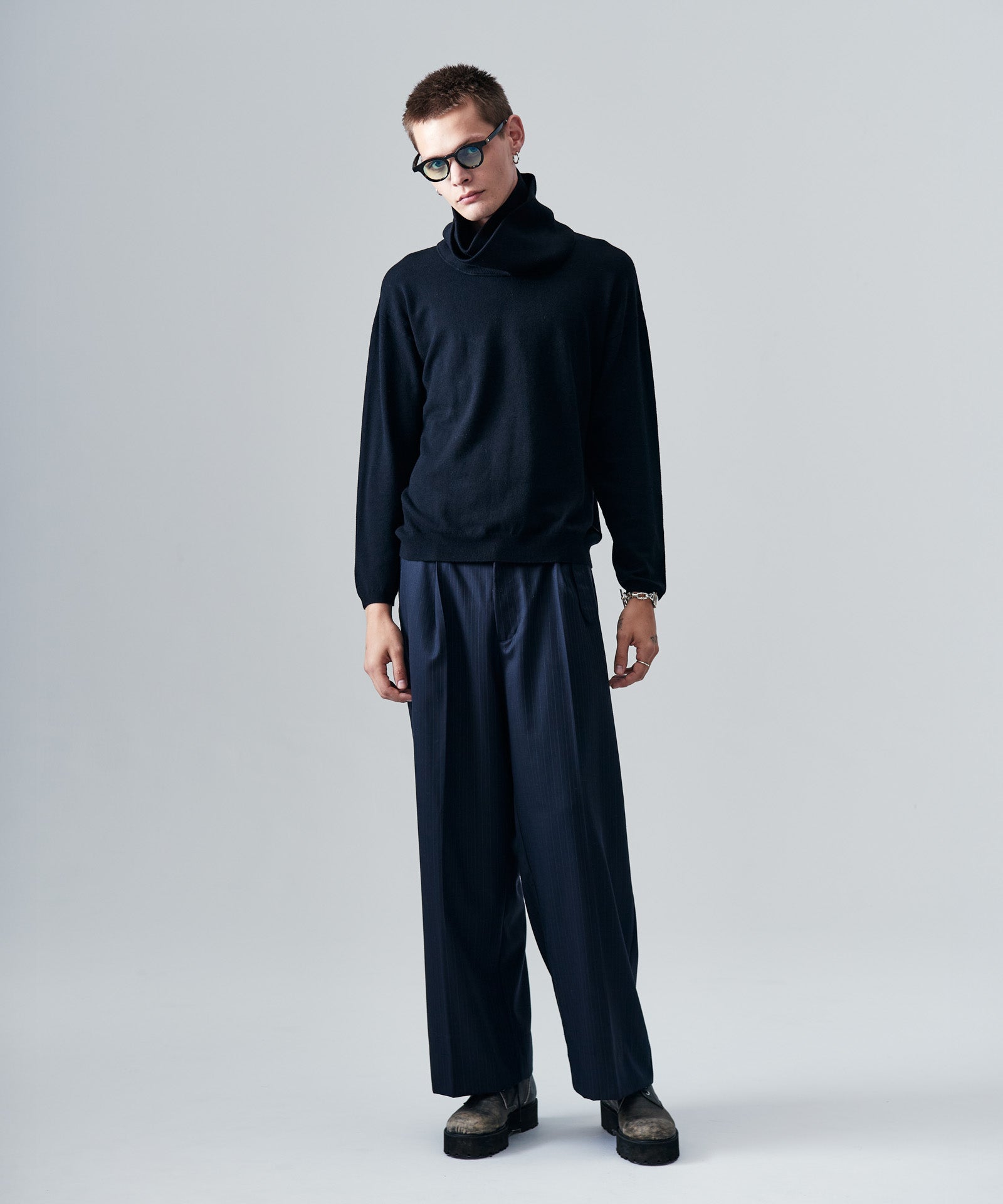 H:187 / C:92 / W:74 / H:91 着用サイズ:L