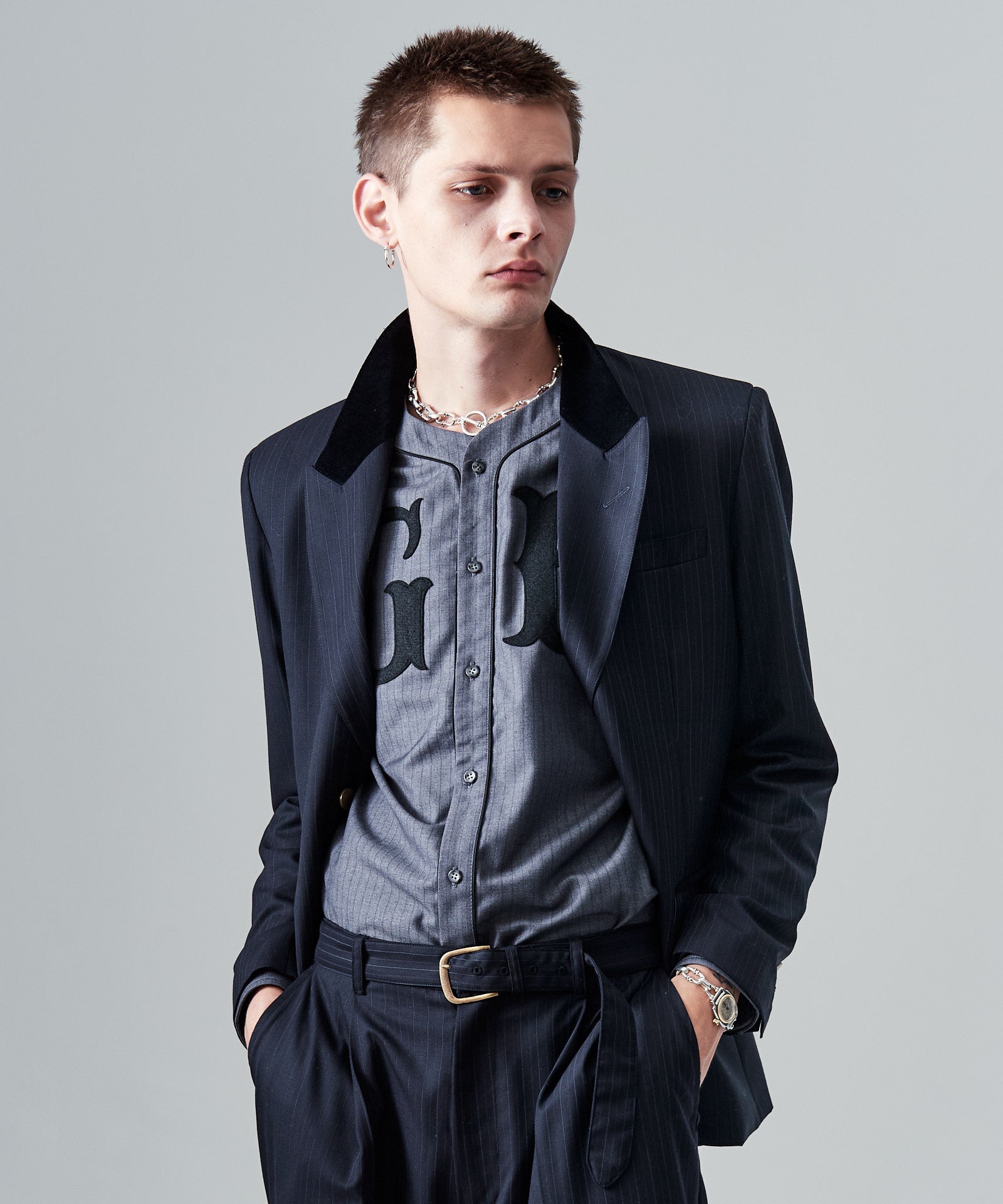 H:187 / C:92 / W:74 / H:91 着用サイズ:L