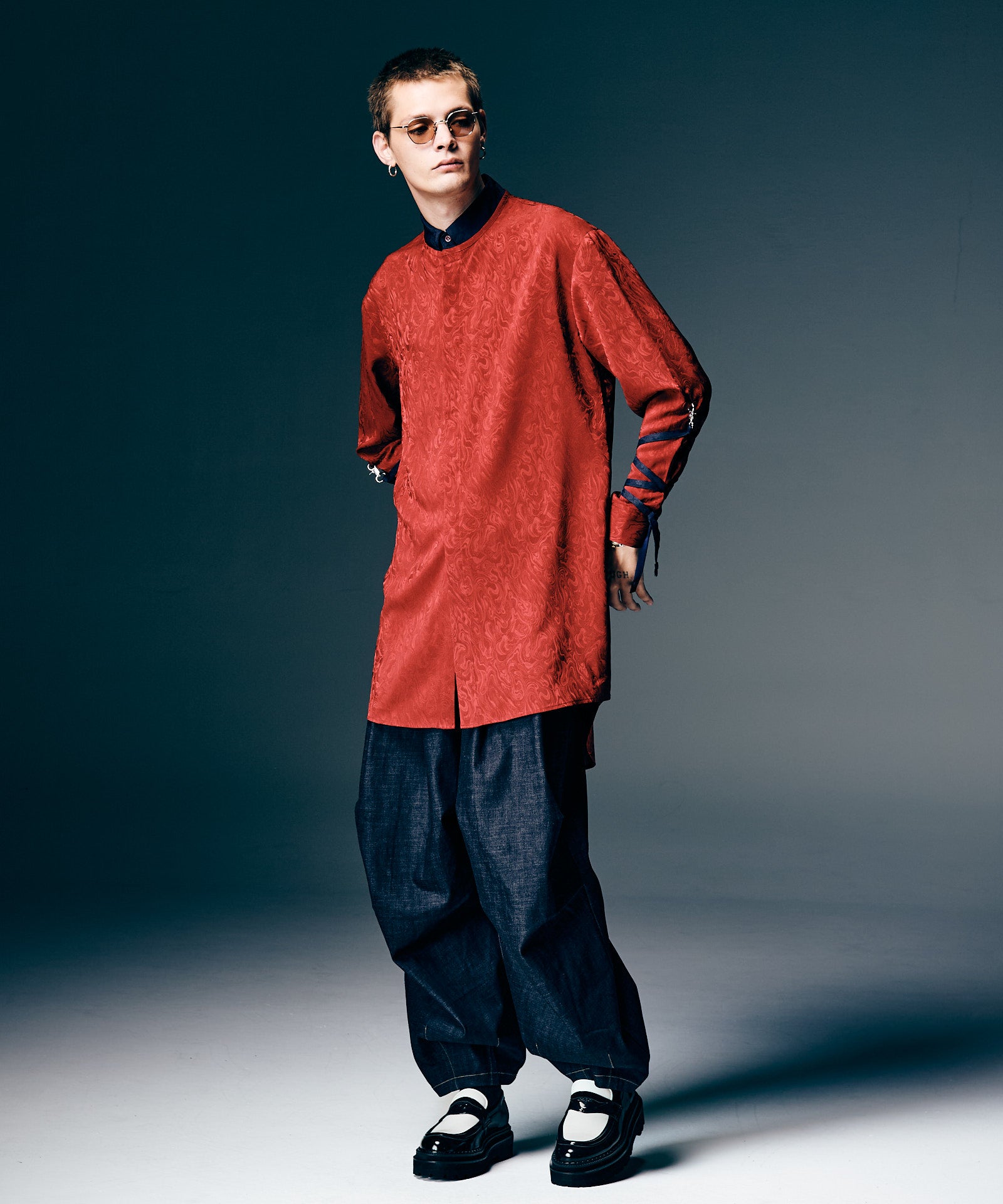 H:187 / C:92 / W:74 / H:91 着用サイズ:L