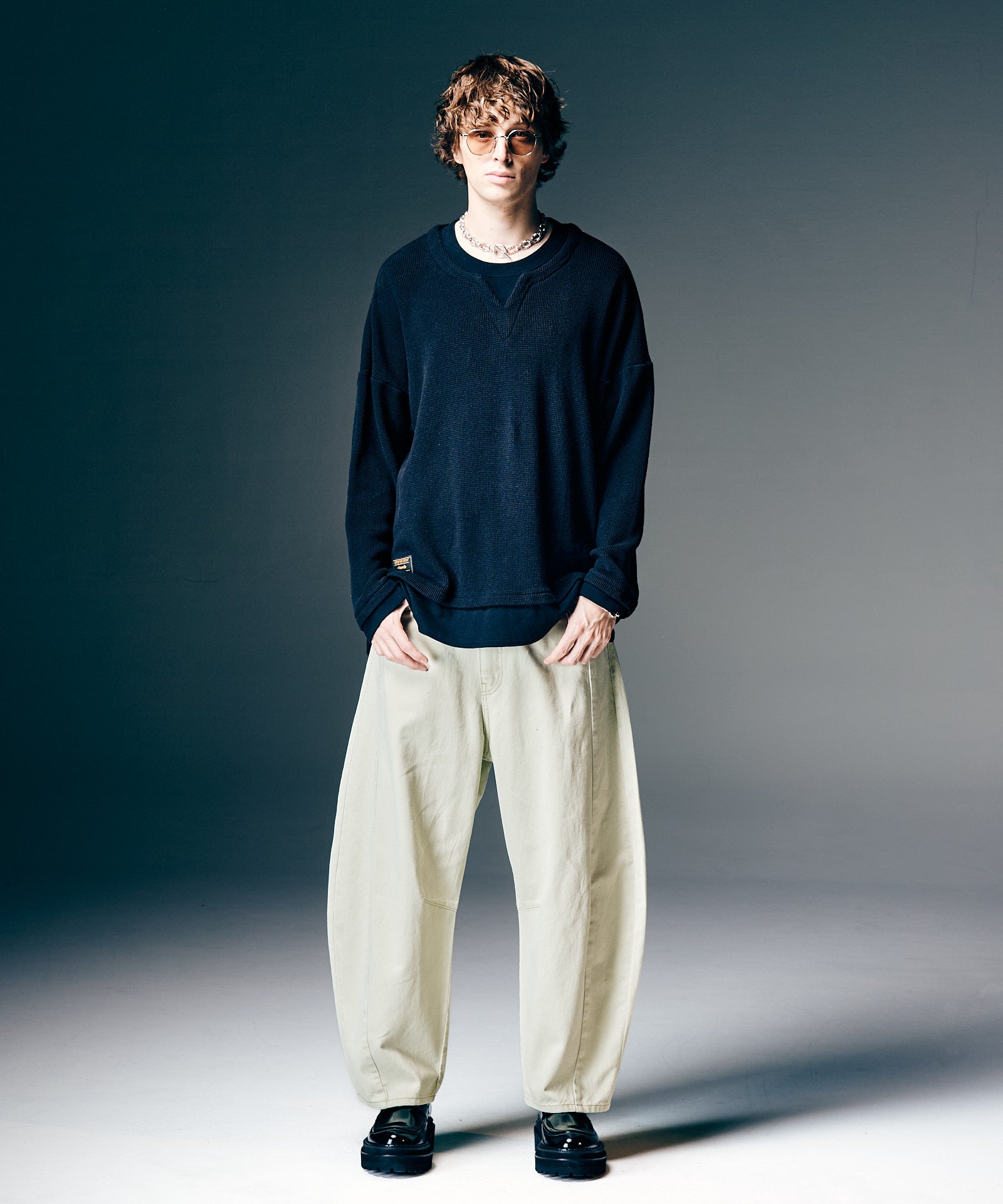 H:186 / C:89 / W:71 / H:92 着用サイズ:M