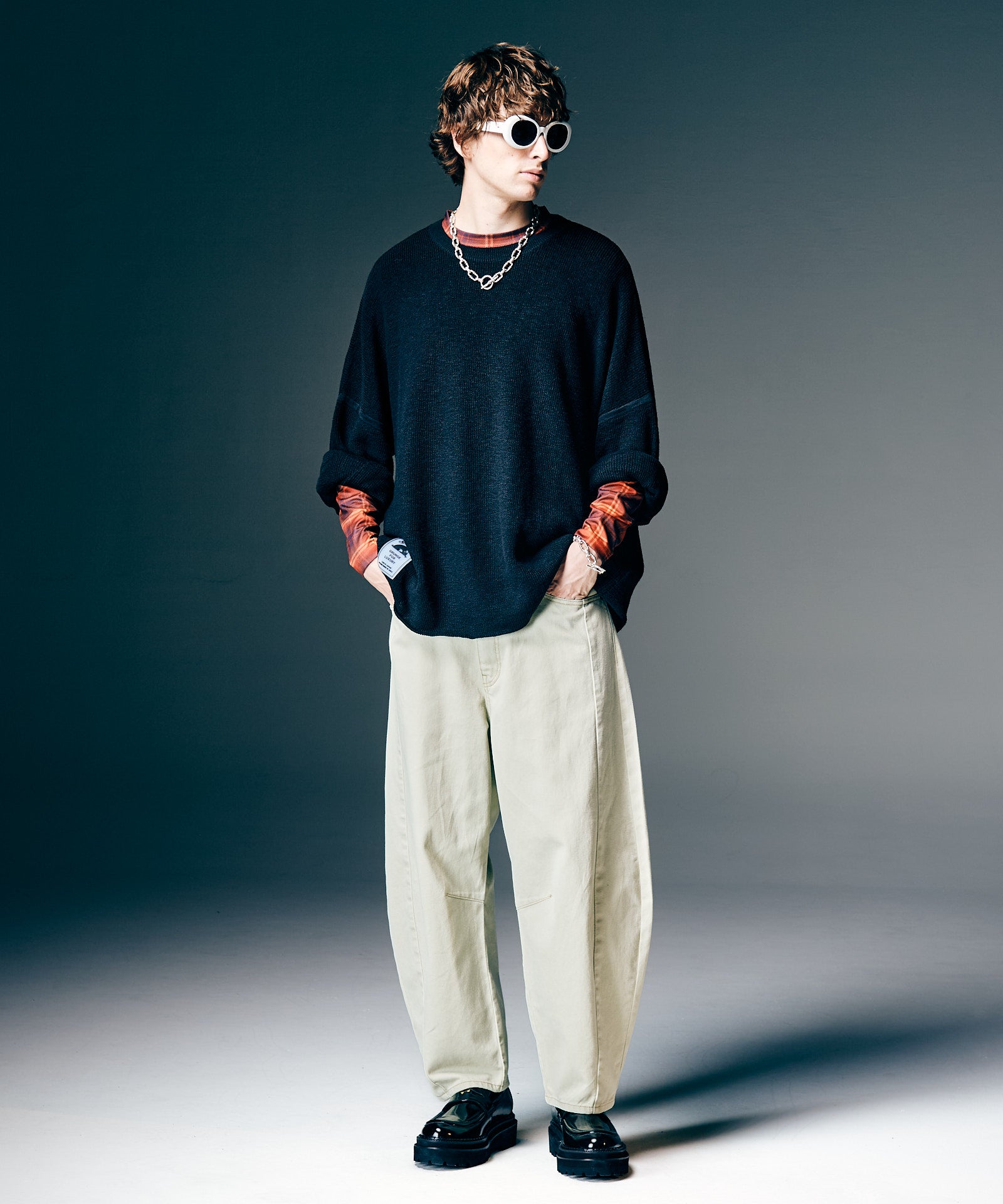 H:186 / C:89 / W:71 / H:92 着用サイズ:M