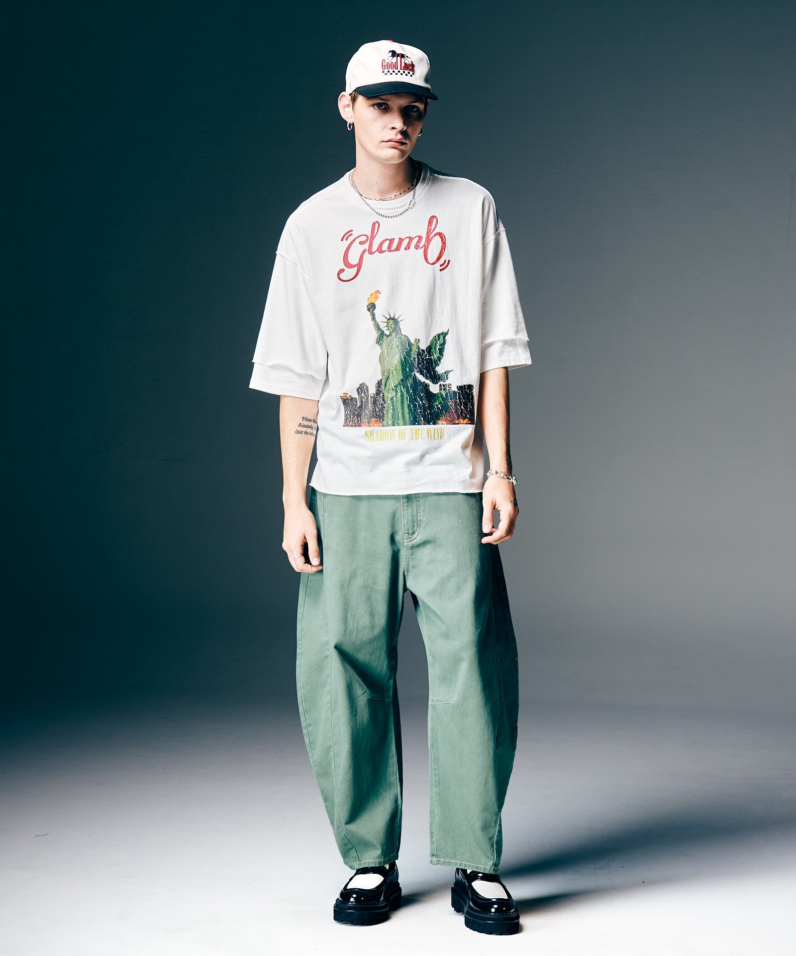 H:187 / C:92 / W:74 / H:91 着用サイズ:L