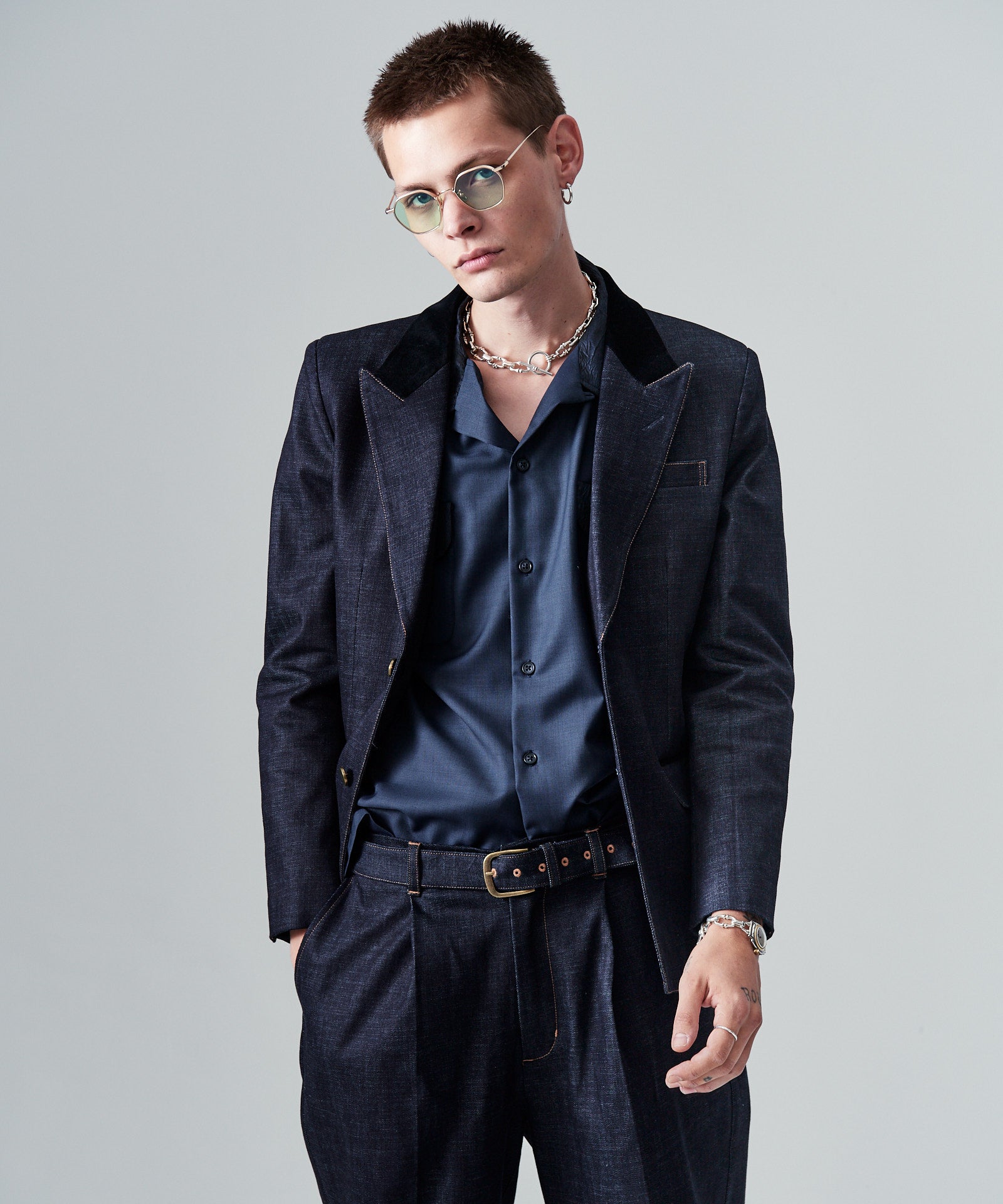 H:187 / C:92 / W:74 / H:91 着用サイズ:M