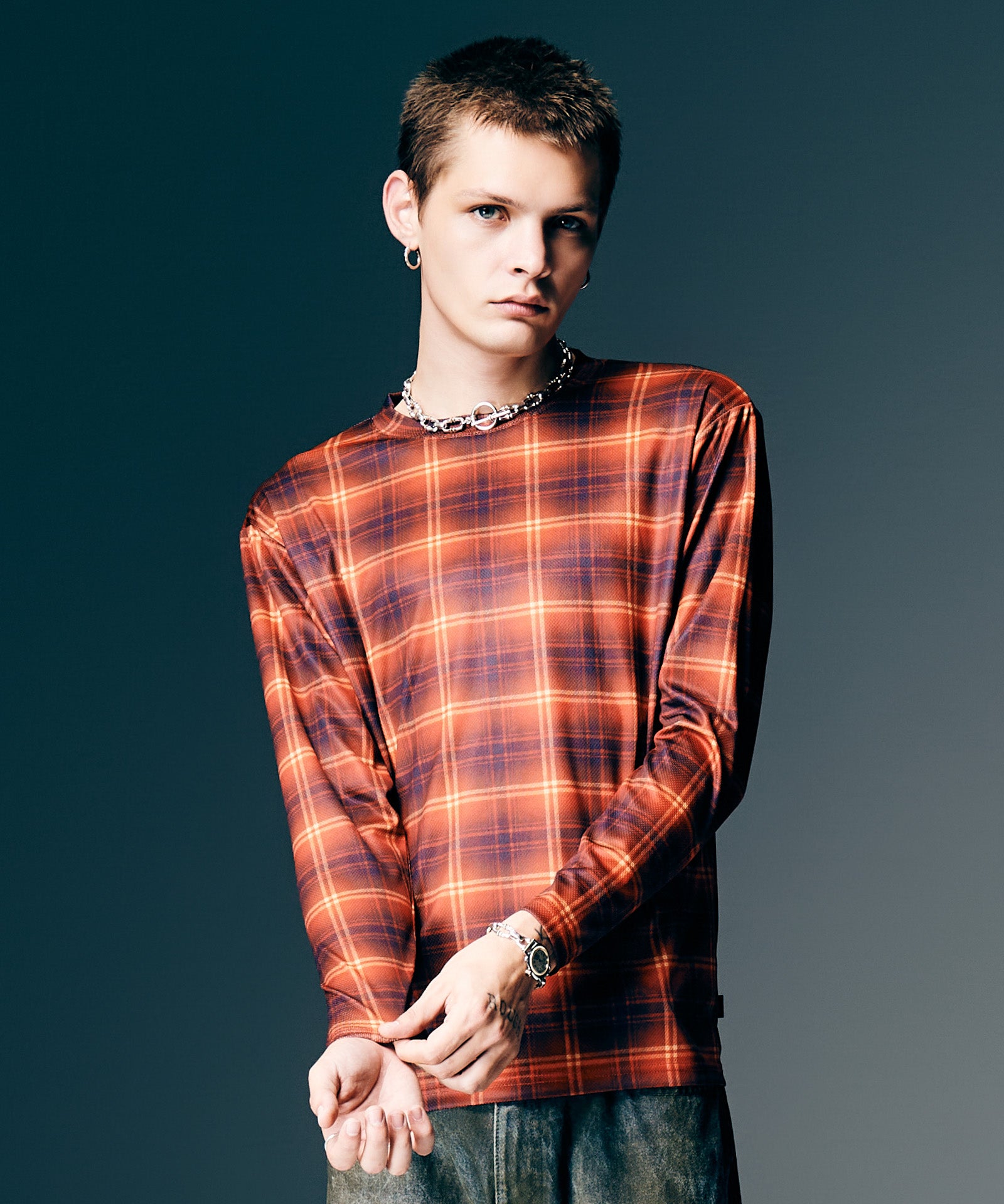 H:187 / C:92 / W:74 / H:91 着用サイズ:M