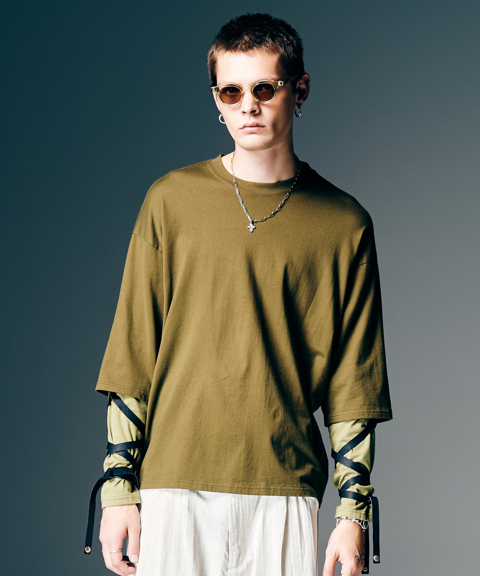 H:187 / C:92 / W:74 / H:91 着用サイズ:L