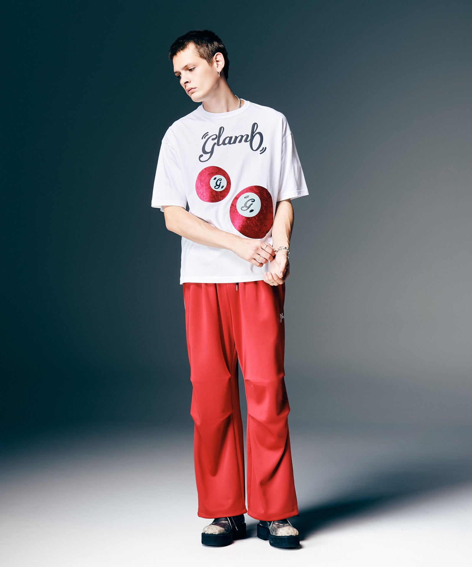 H:187 / C:92 / W:74 / H:91 着用サイズ:M