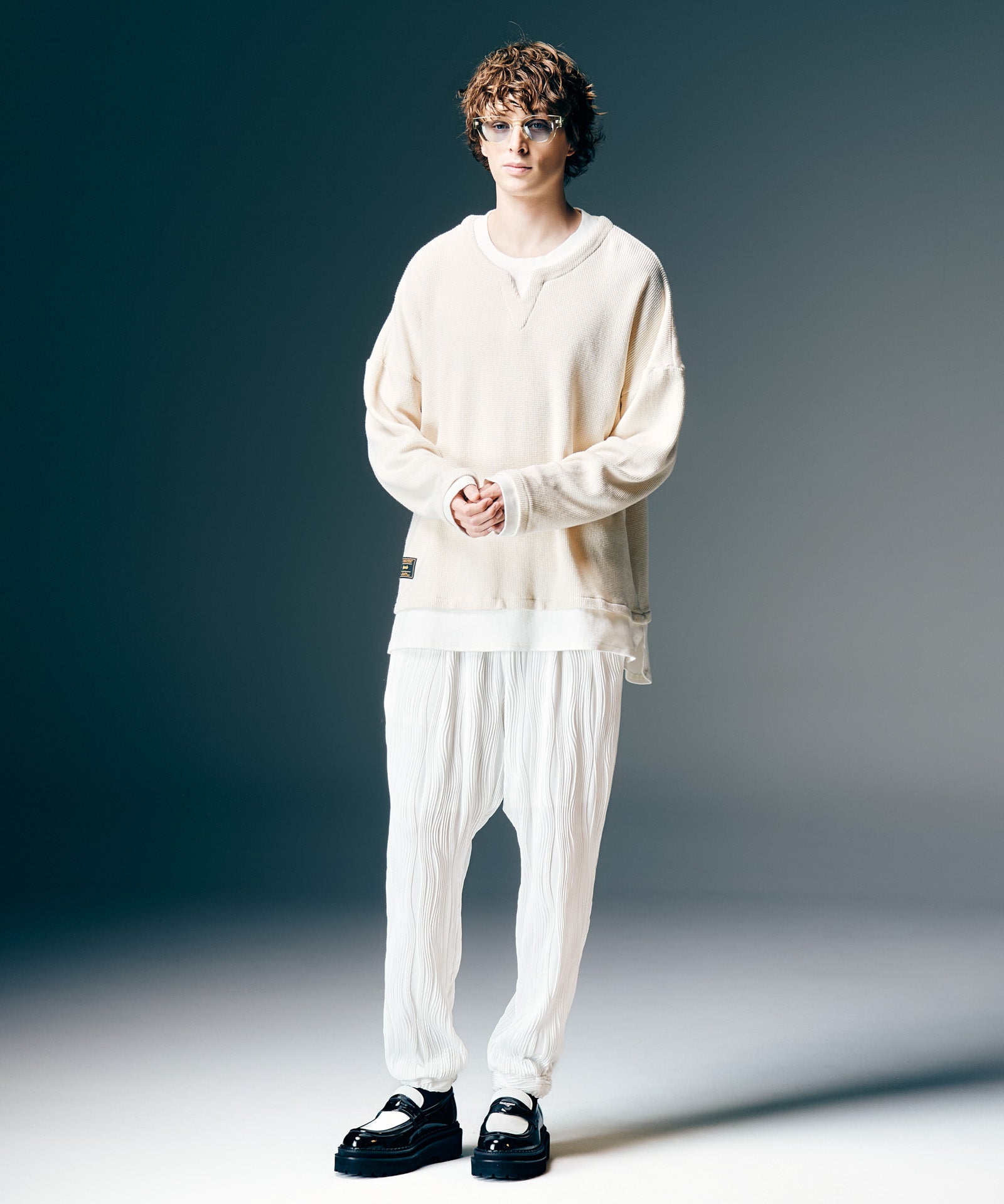 H:186 / C:89 / W:71 / H:92 着用サイズ:L