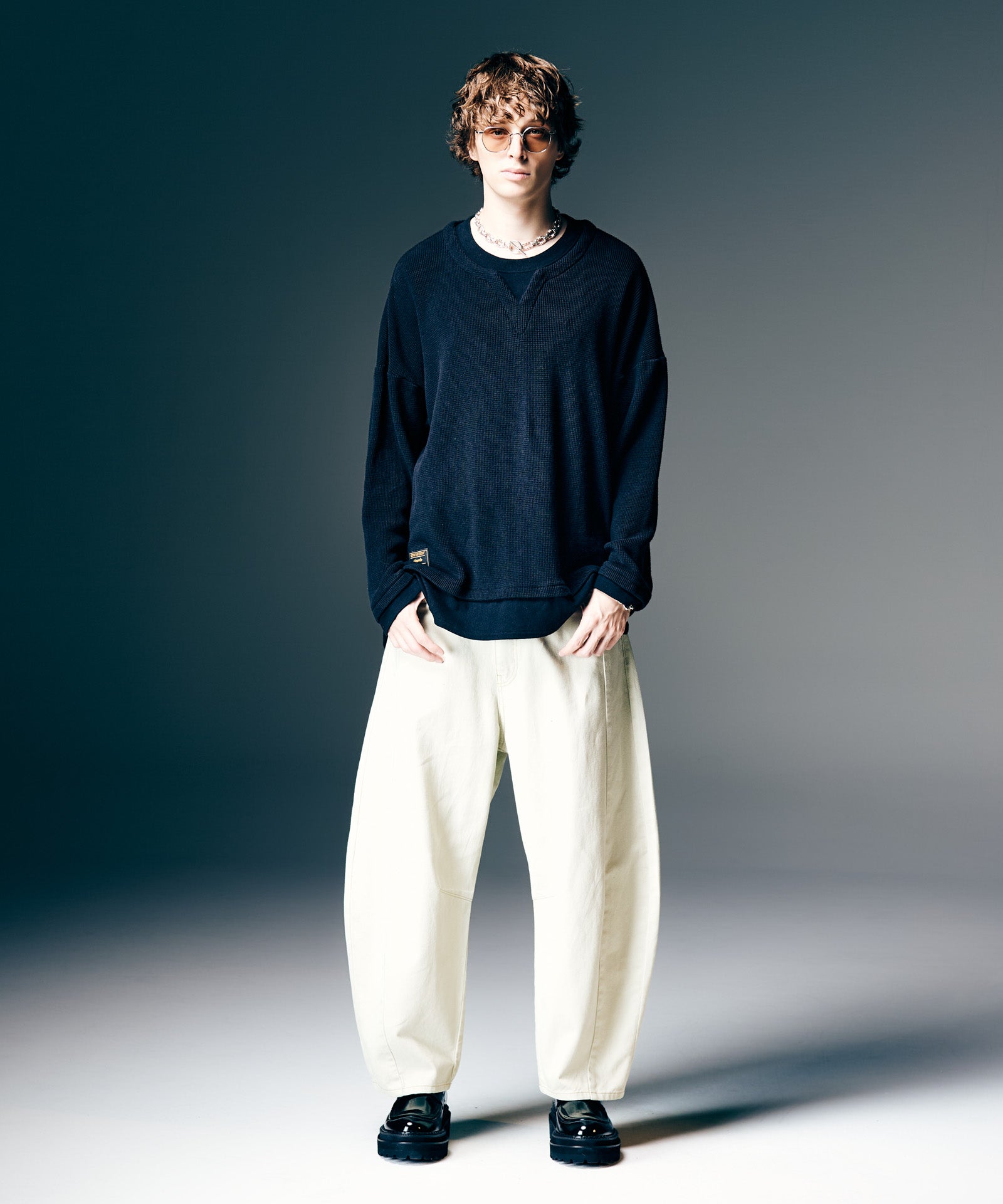 H:186 / C:89 / W:71 / H:92 着用サイズ:M