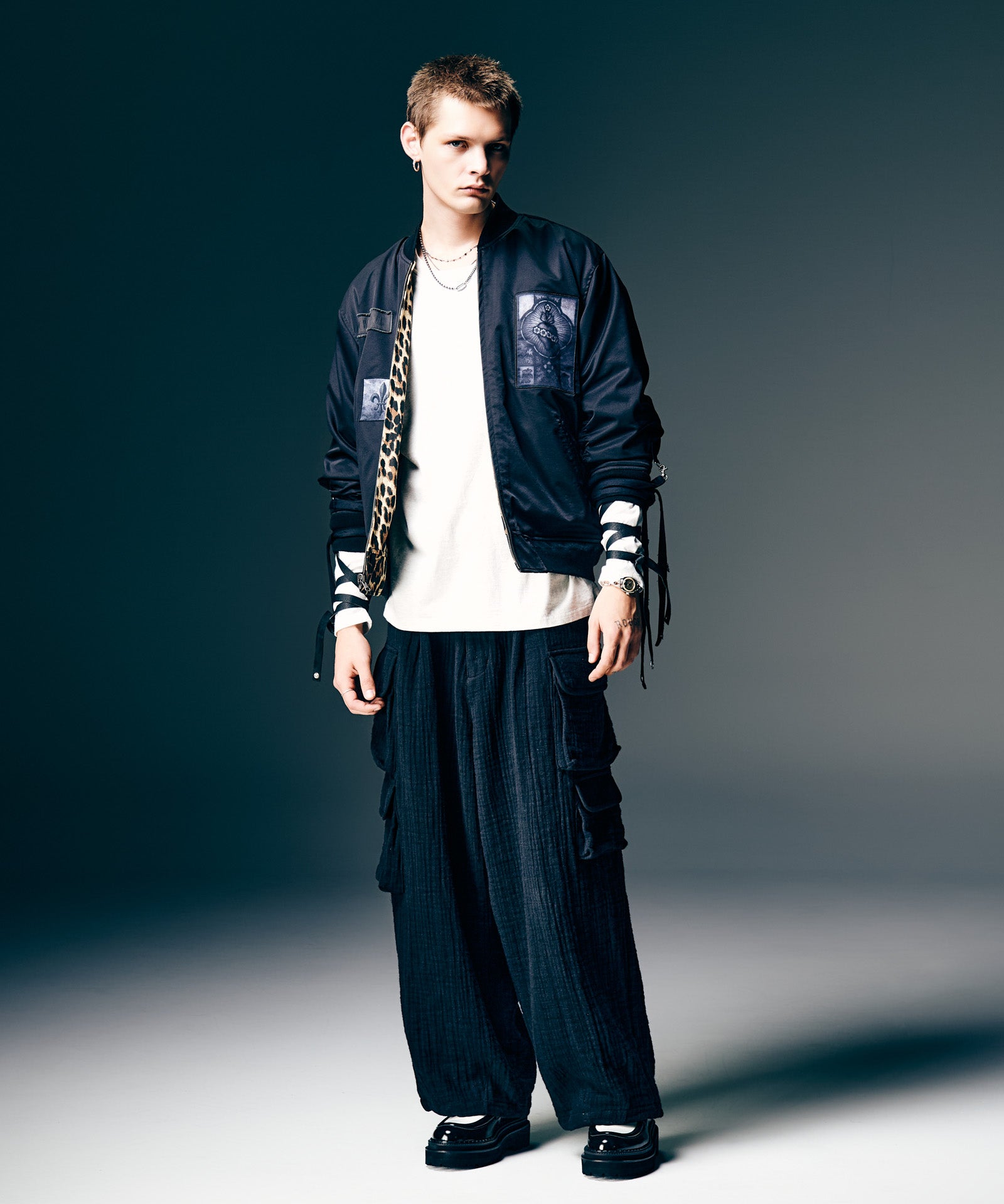 H:187 / C:92 / W:74 / H:91 着用サイズ:L