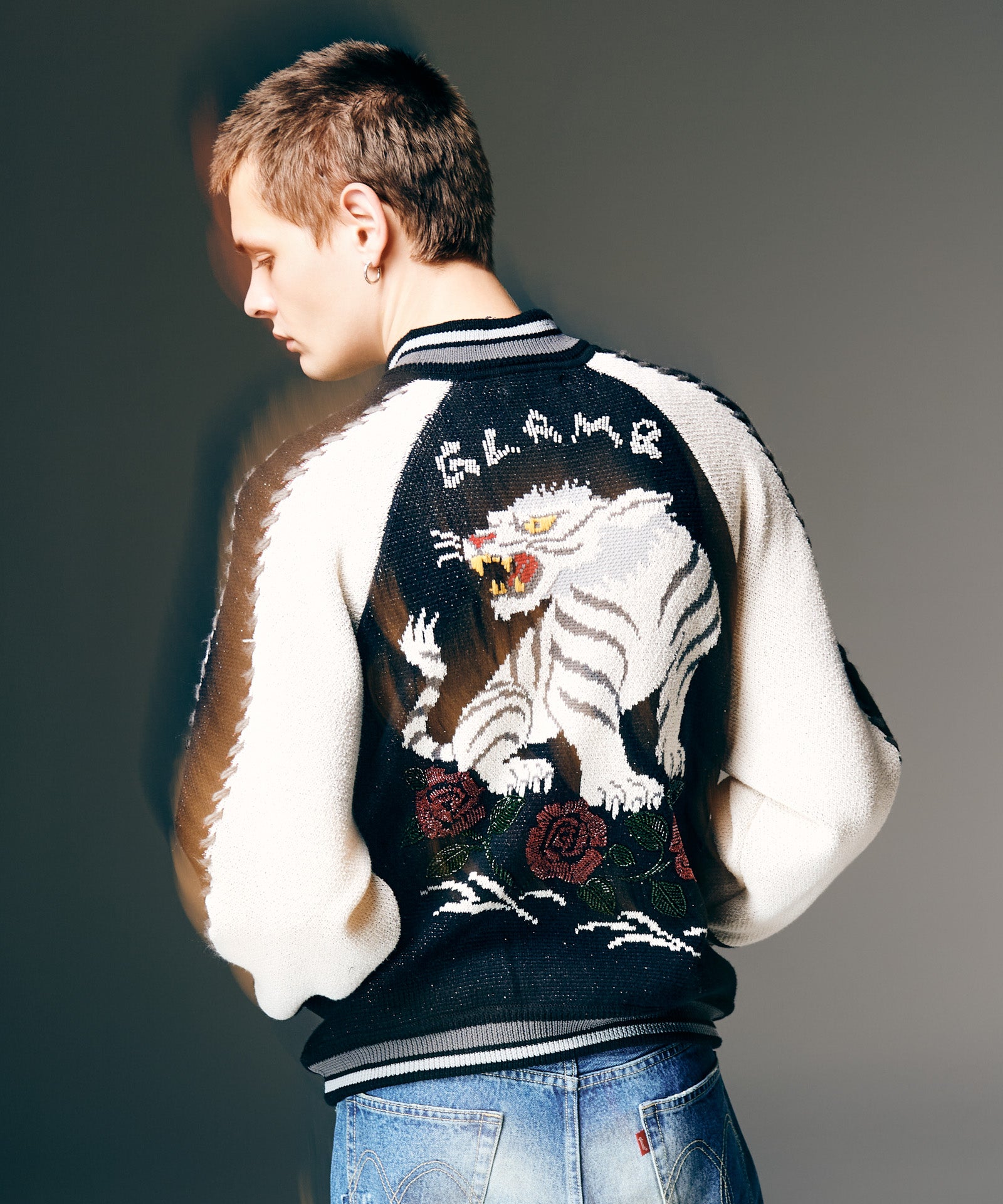 H:187 / C:92 / W:74 / H:91 着用サイズ:L