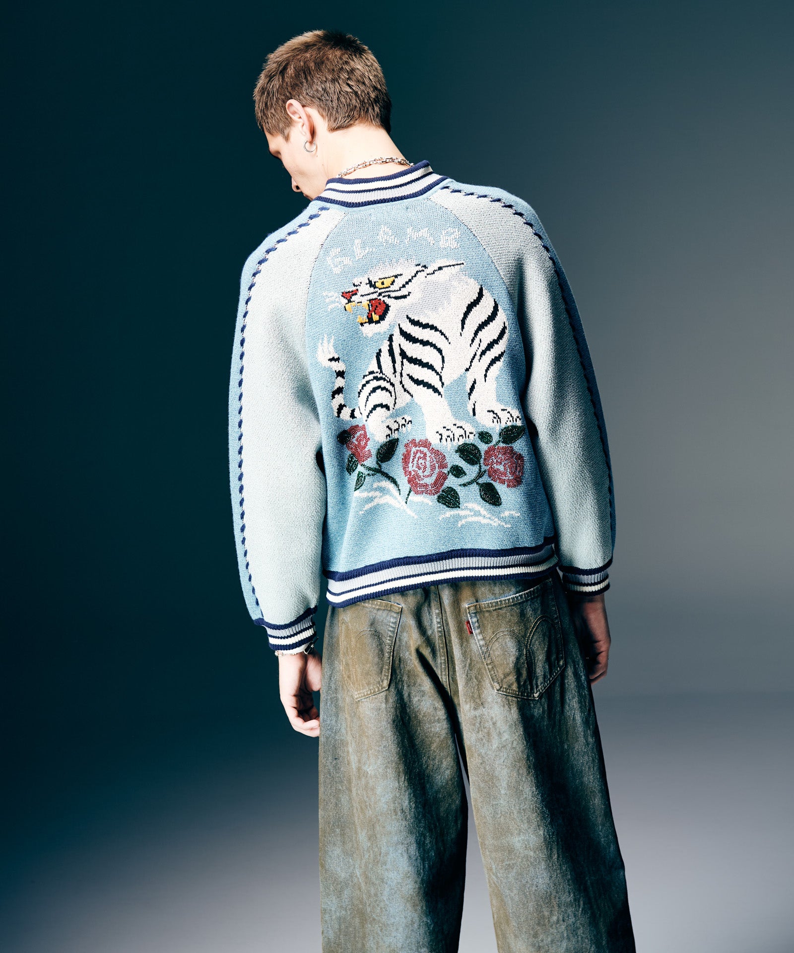 H:187 / C:92 / W:74 / H:91 着用サイズ:M