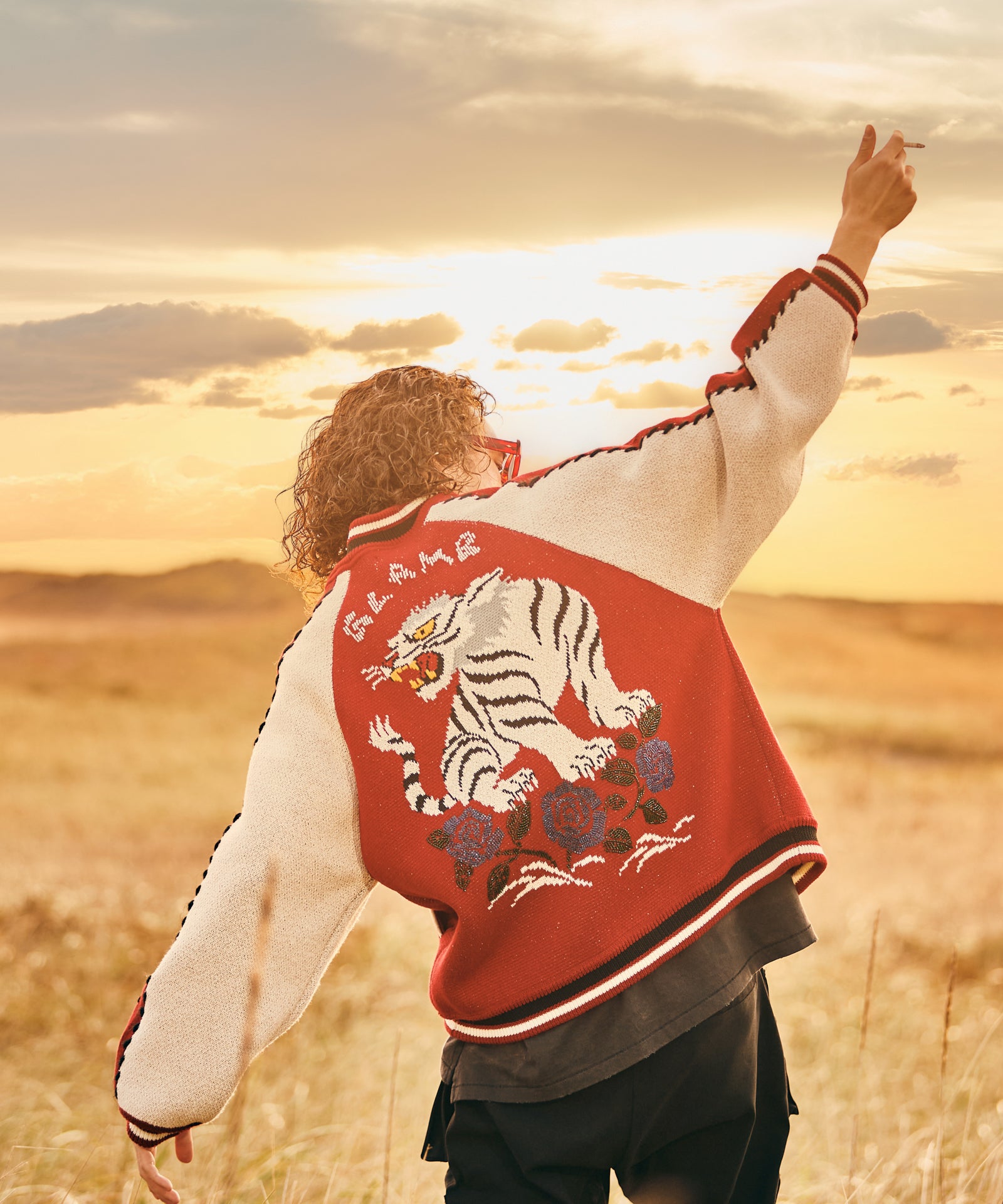 H:175 / C:83 / W:66 / H:87 着用サイズ:L