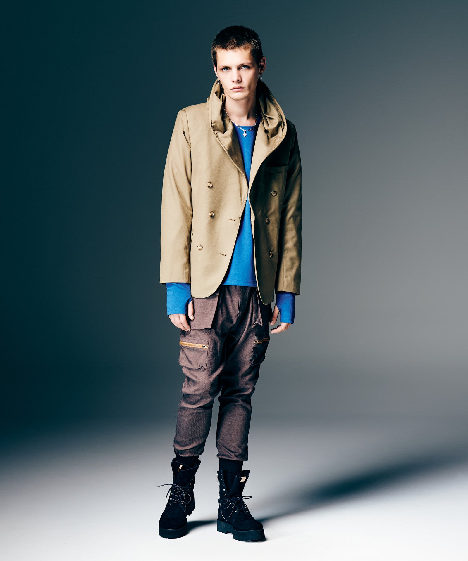 H:187 / C:92 / W:74 / H:91 着用サイズ:L