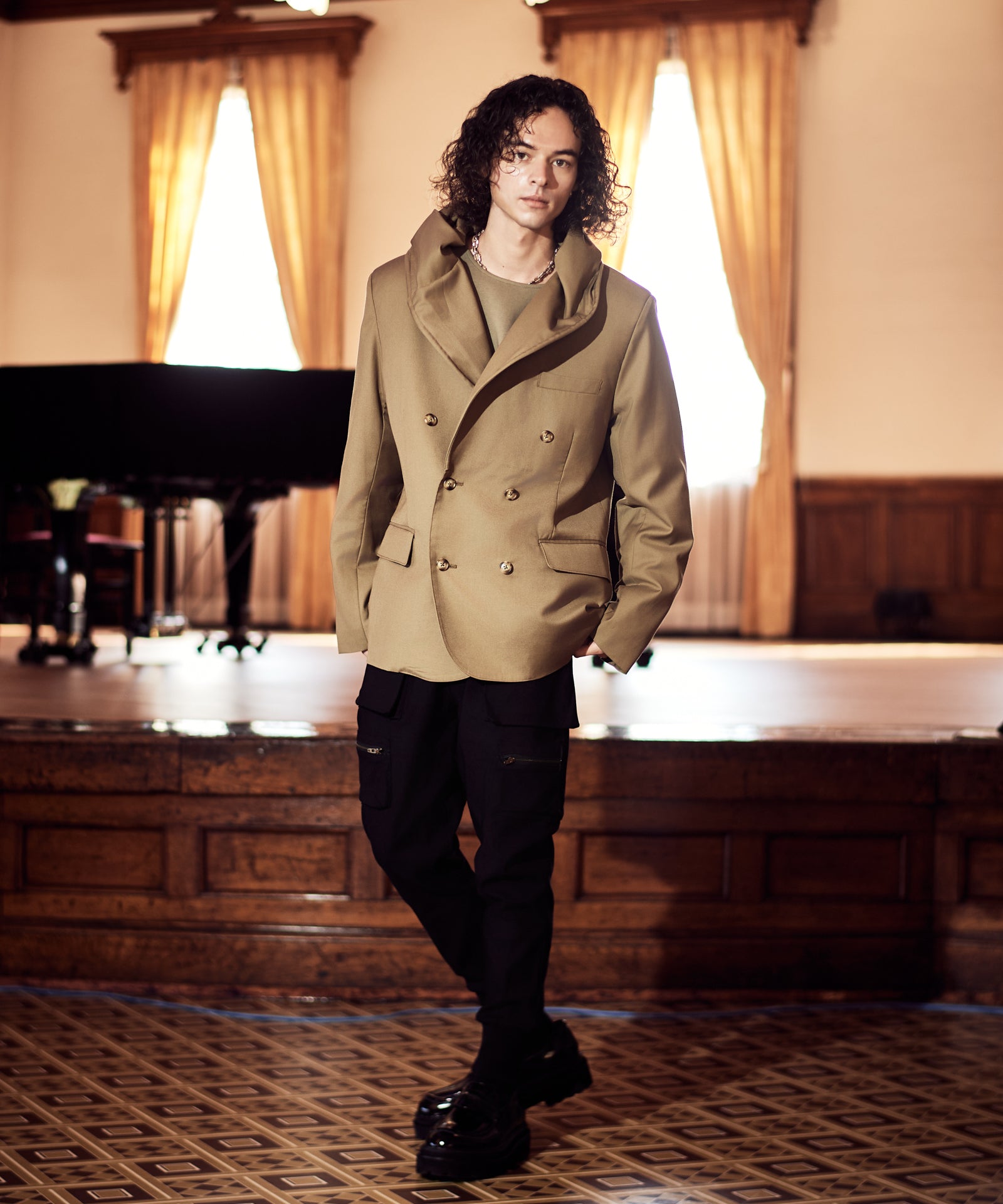 H:175 / C:83 / W:66 / H:87 着用サイズ:L