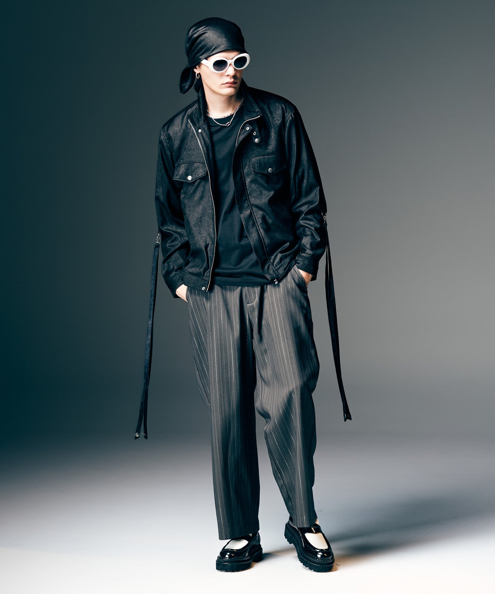 H:187 / C:92 / W:74 / H:91 着用サイズ:L