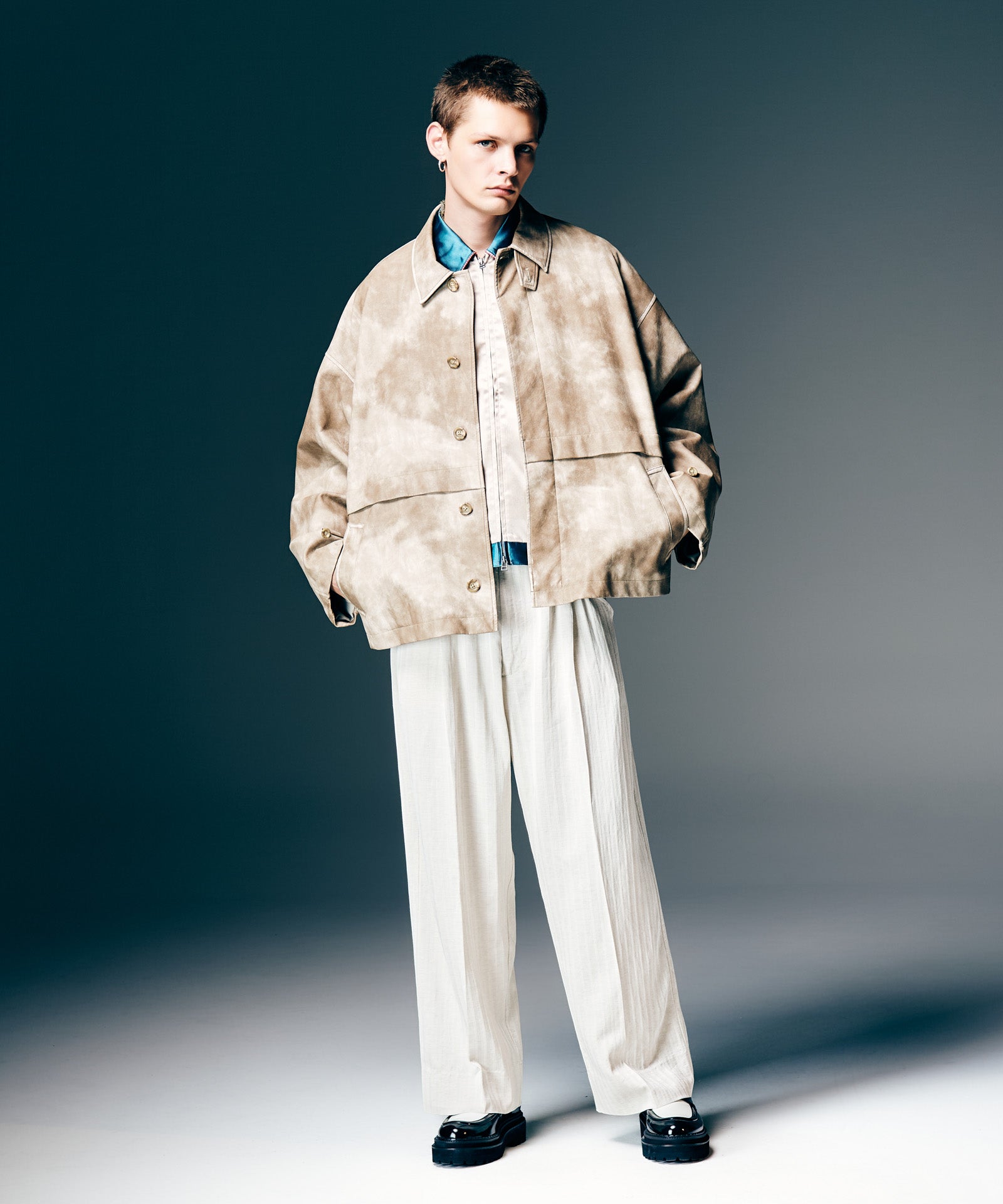 H:187 / C:92 / W:74 / H:91 着用サイズ:L