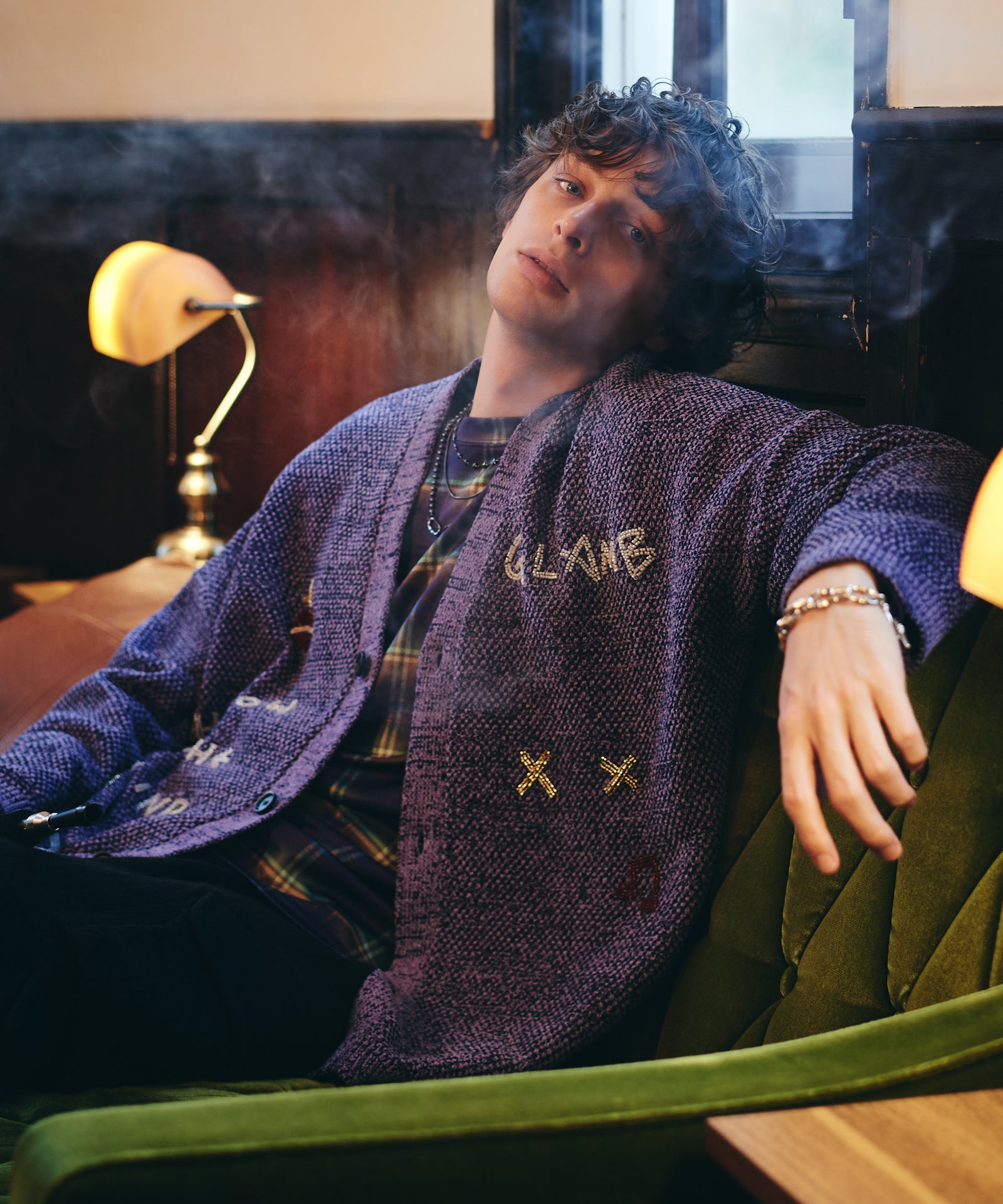 H:186 / C:89 / W:71 / H:92 着用サイズ:L