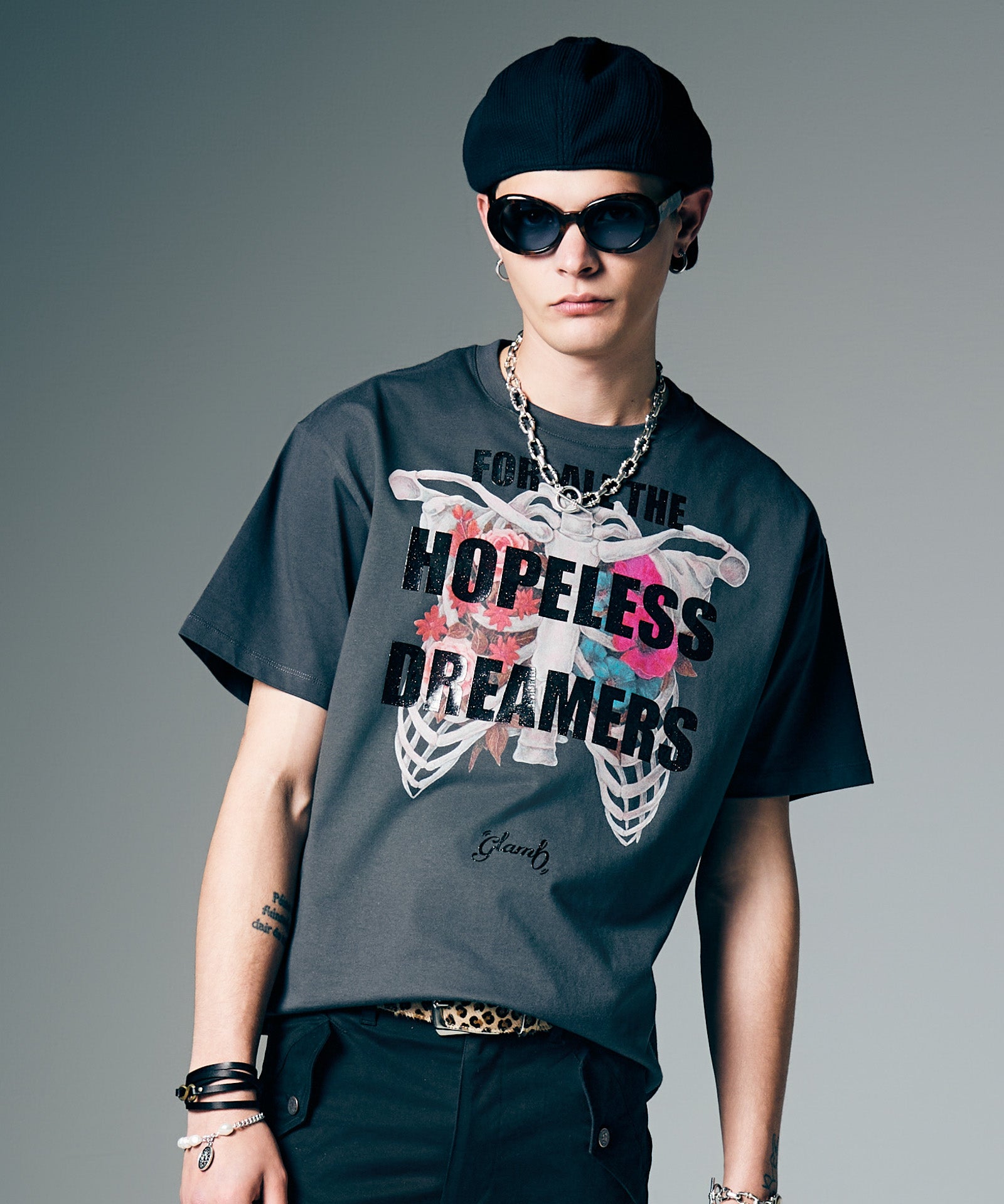 H:187 / C:92 / W:74 / H:91 着用サイズ:M