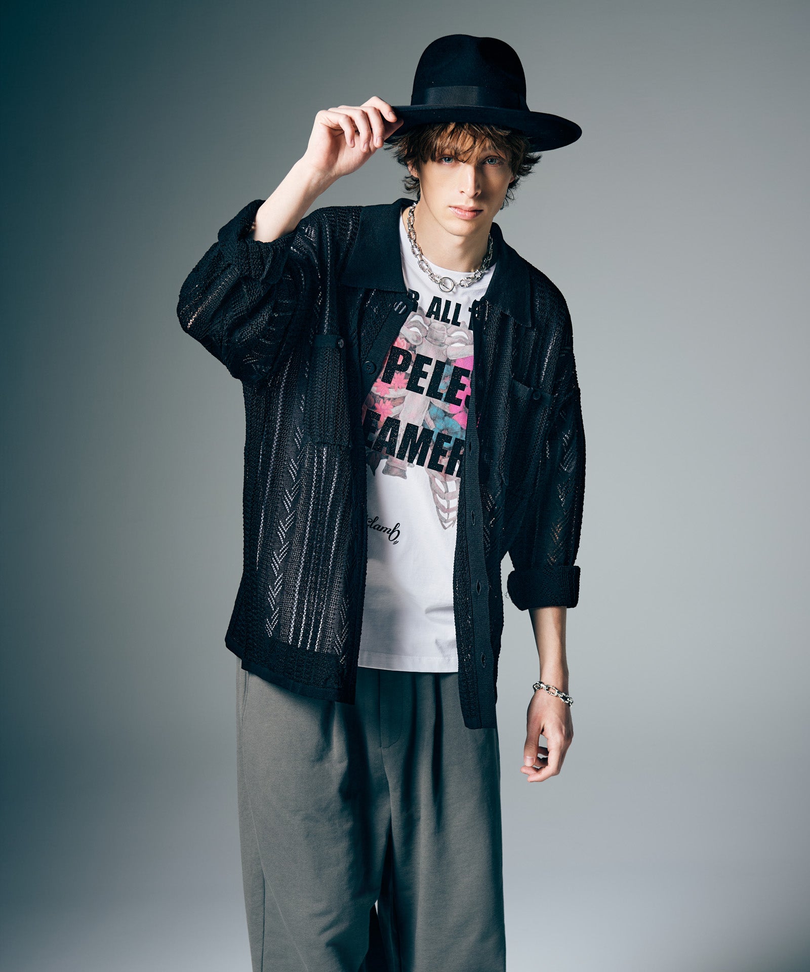 H:186 / C:89 / W:71 / H:92 着用サイズ:L