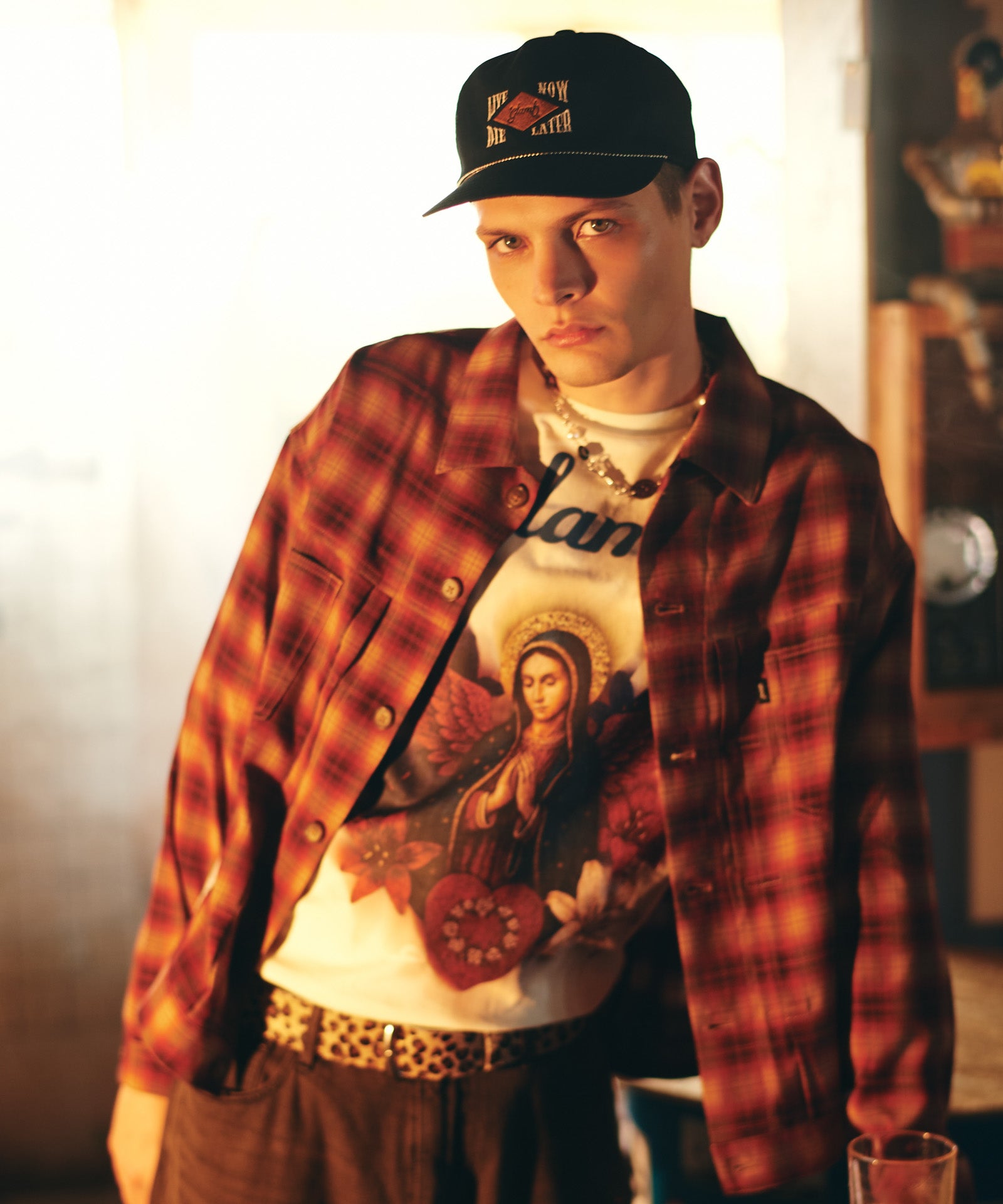 H:187 / C:92 / W:74 / H:91 着用サイズ:L