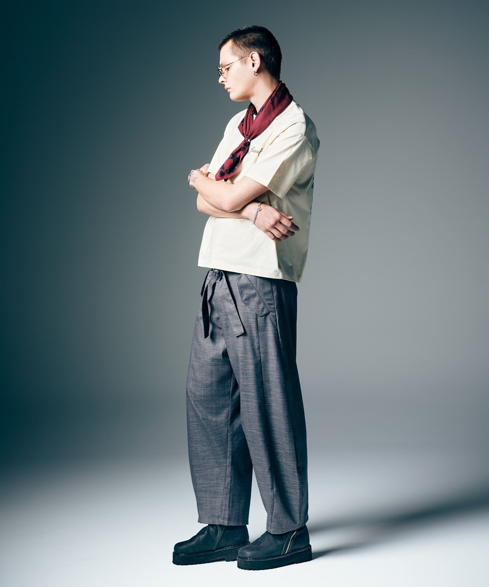 H:187 / C:92 / W:74 / H:91 着用サイズ:L