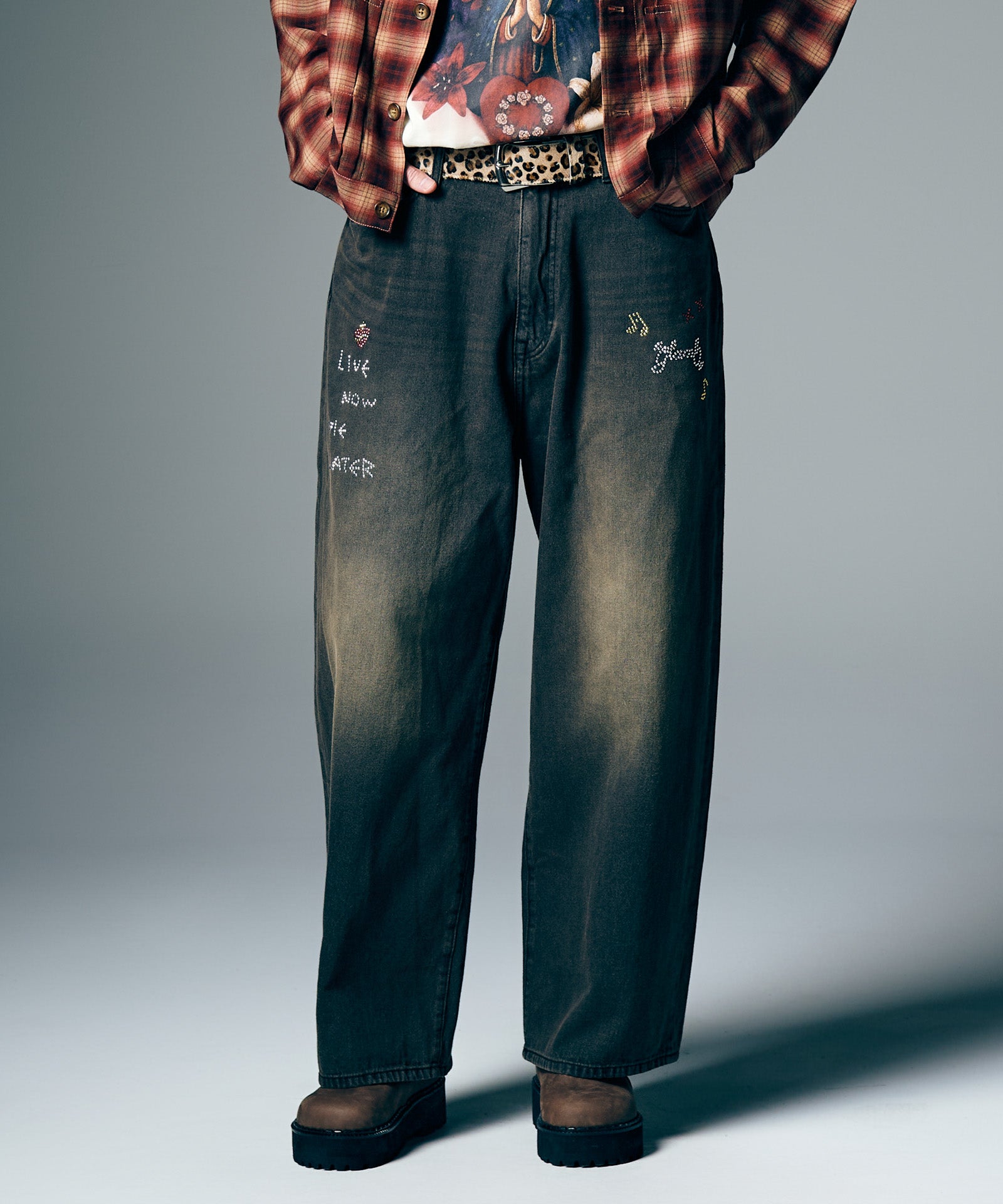 H:186 / C:89 / W:71 / H:92 着用サイズ:L