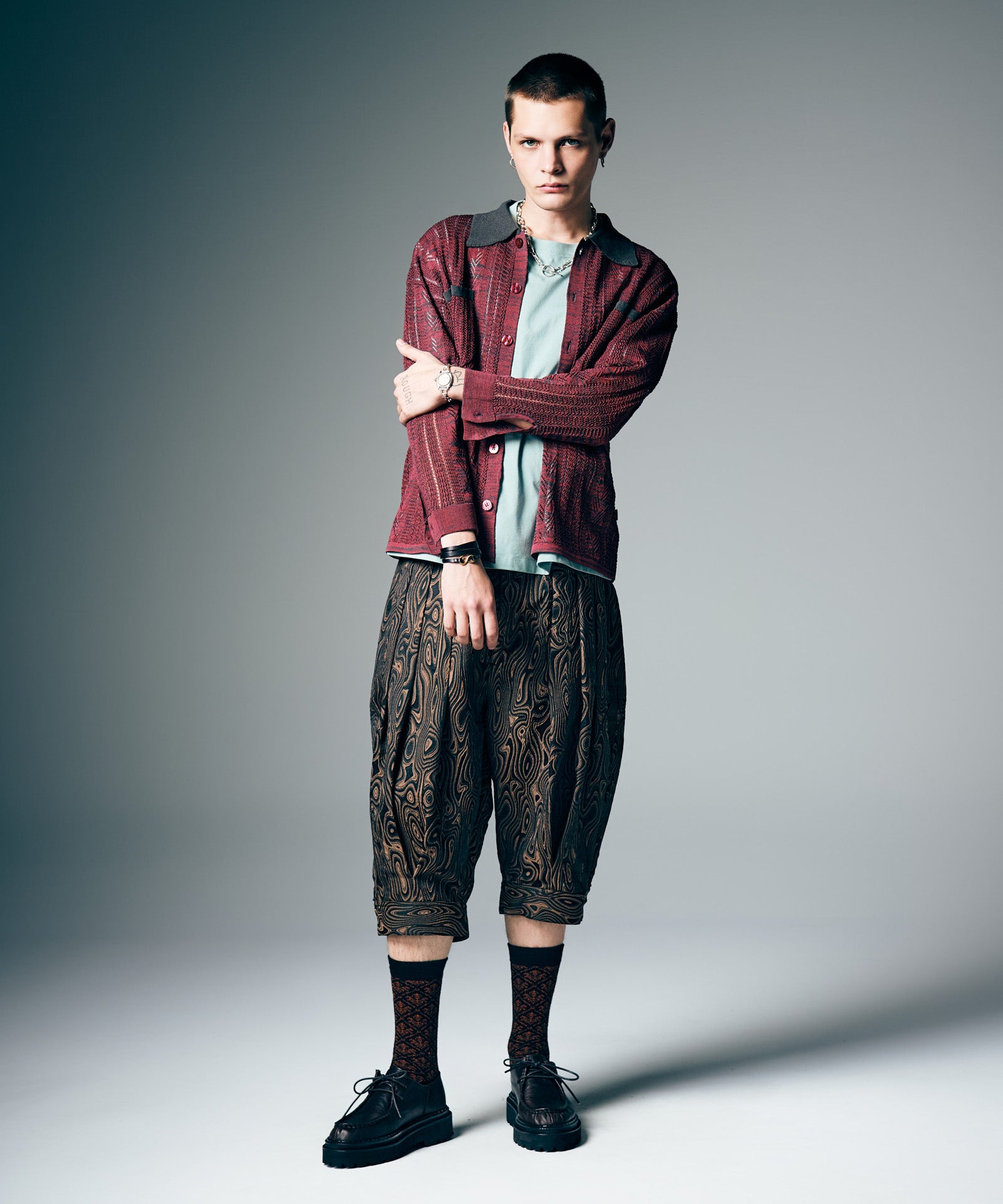 H:187 / C:92 / W:74 / H:91 着用サイズ:L