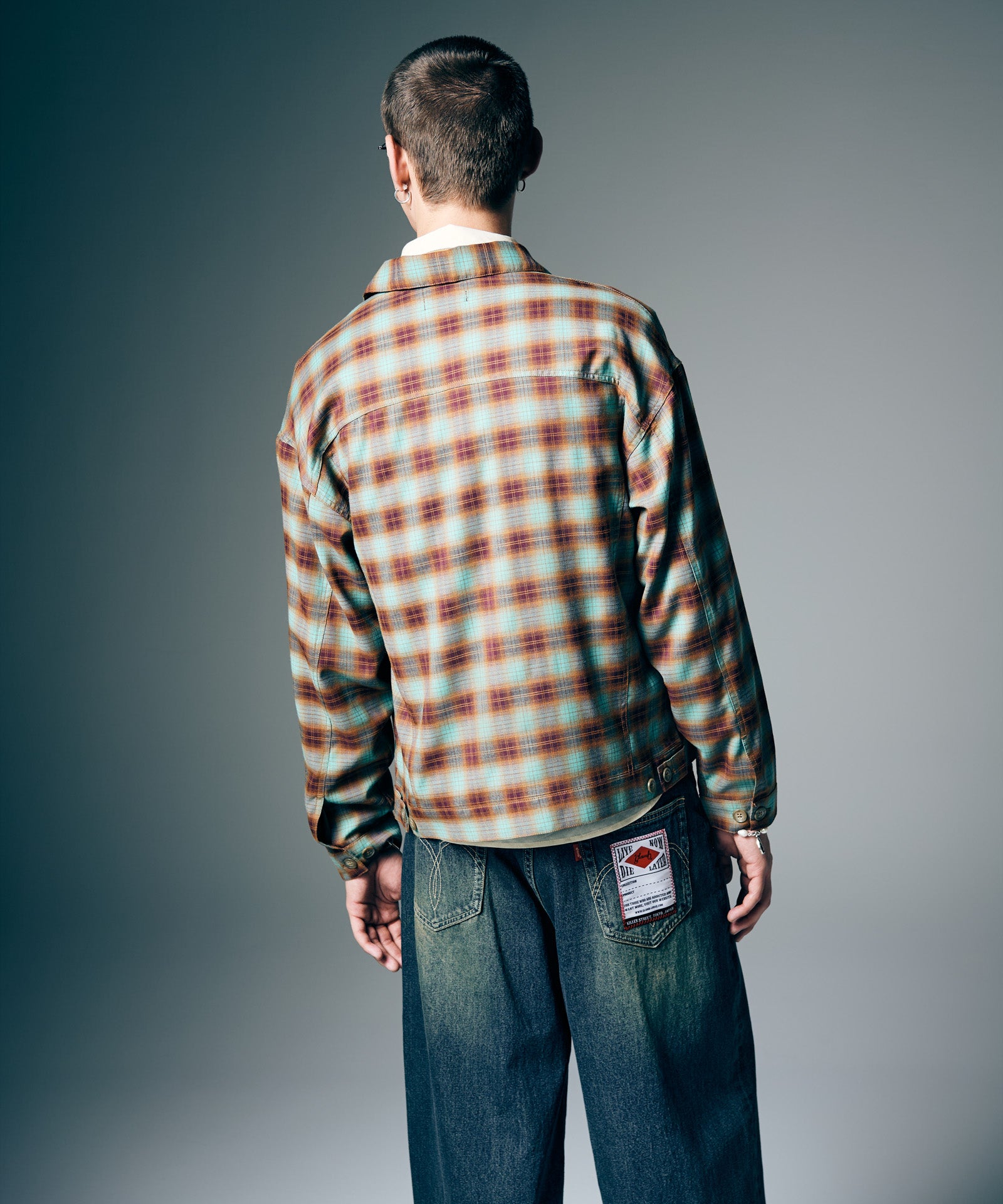 H:187 / C:92 / W:74 / H:91 着用サイズ:L